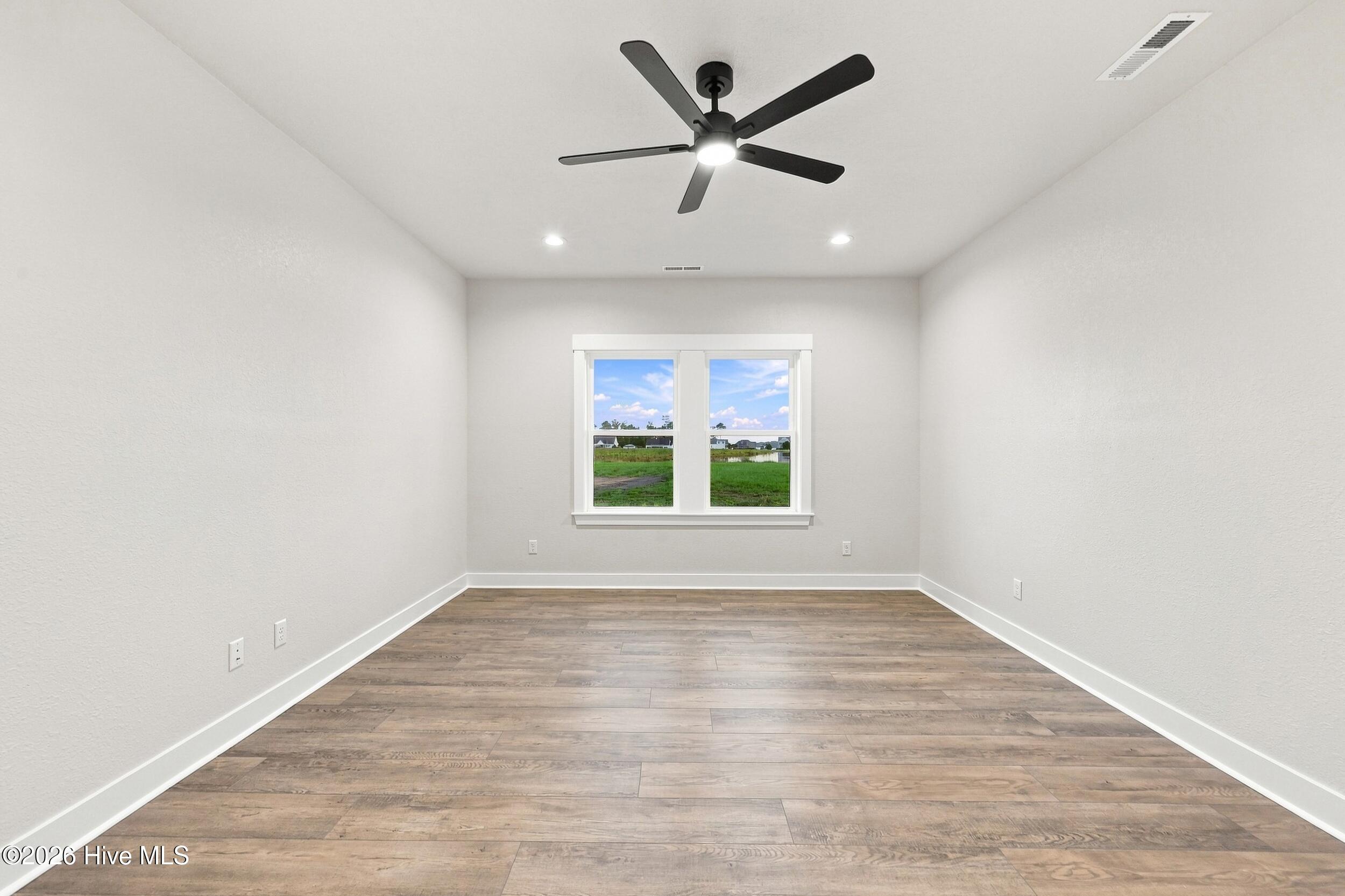 446 Pointe Vista Drive Property Photo 37