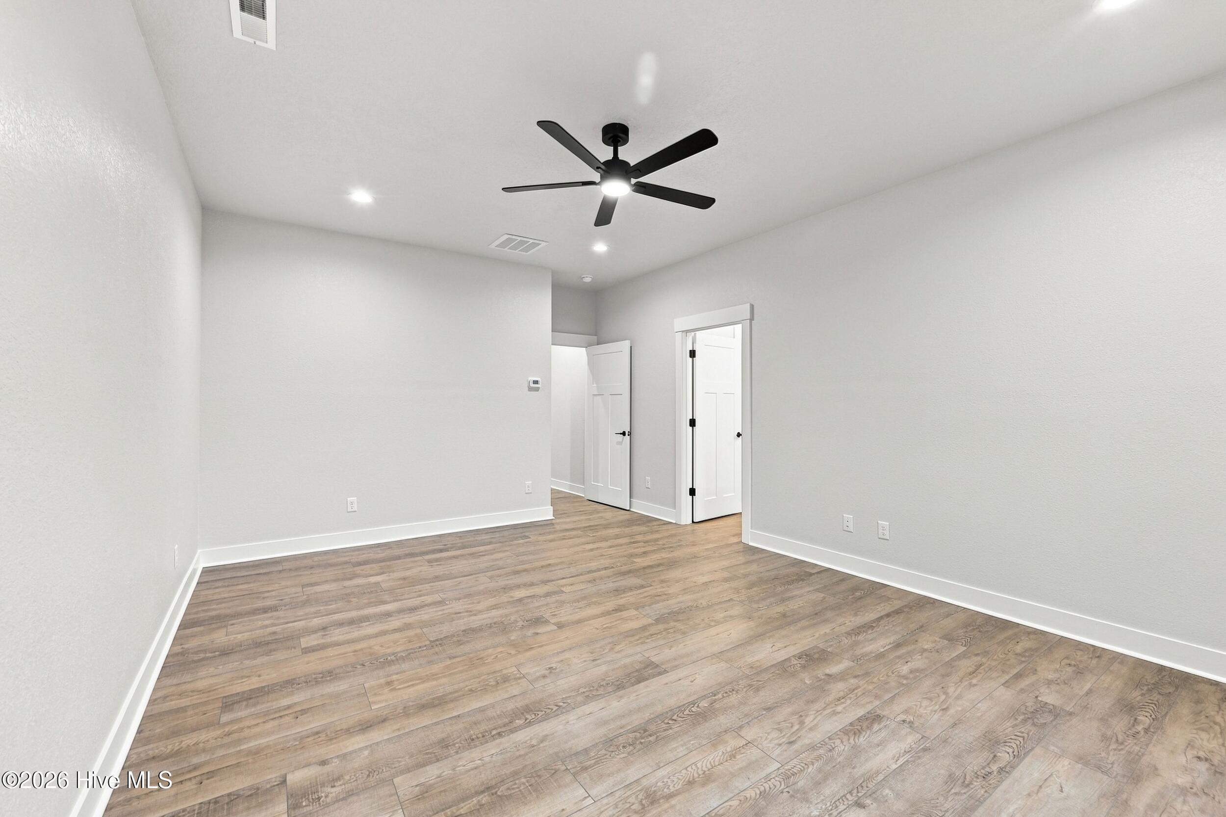 446 Pointe Vista Drive Property Photo 39