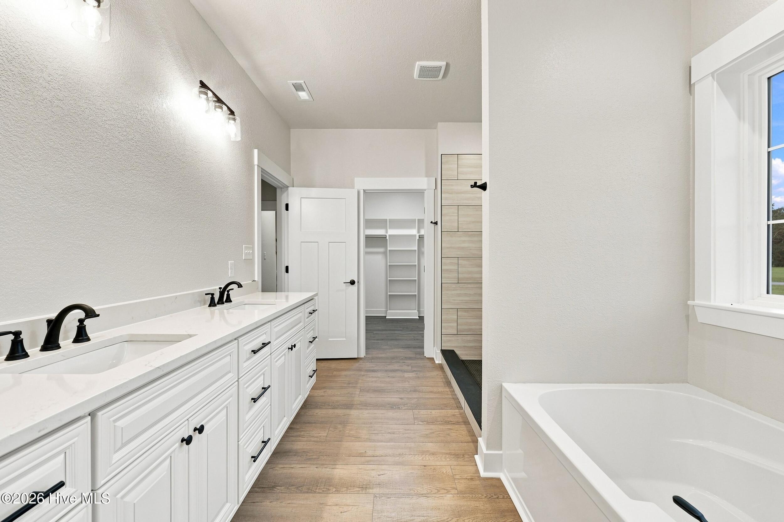 446 Pointe Vista Drive Property Photo 43