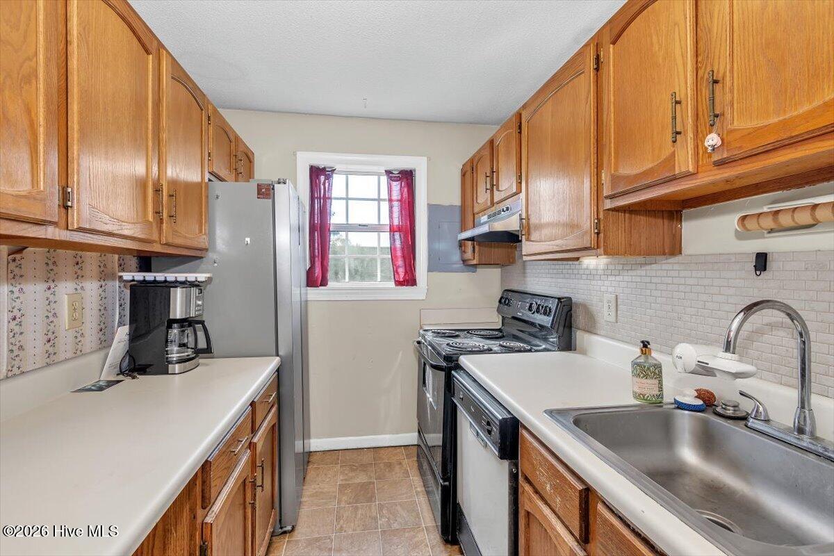 585 E Robinson Avenue Property Photo 20