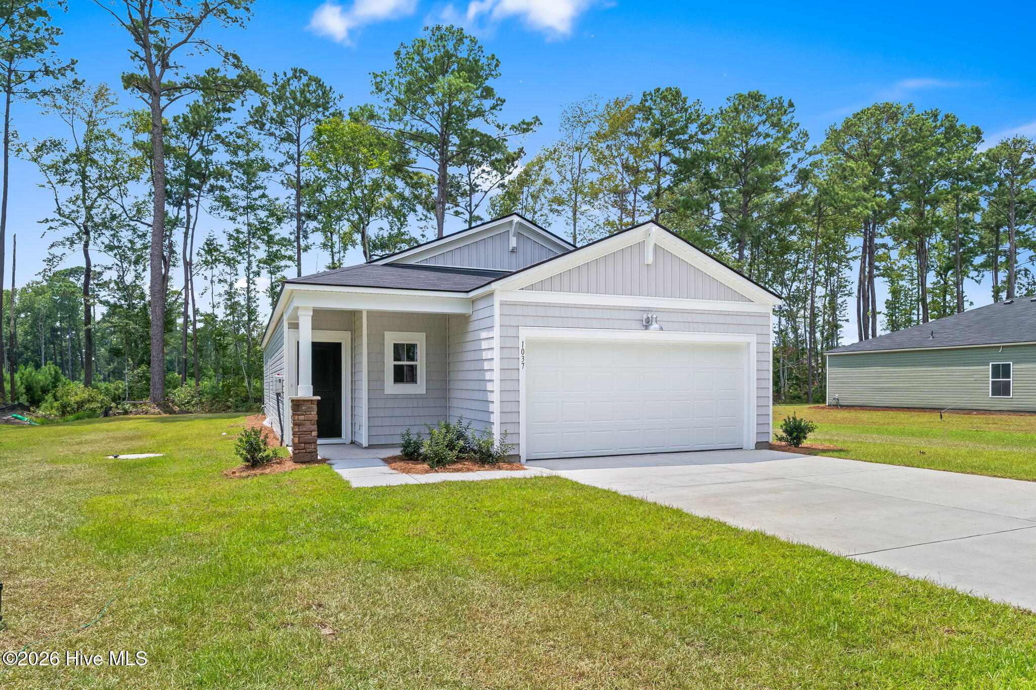 1037 Harbor Drive Property Photo 2