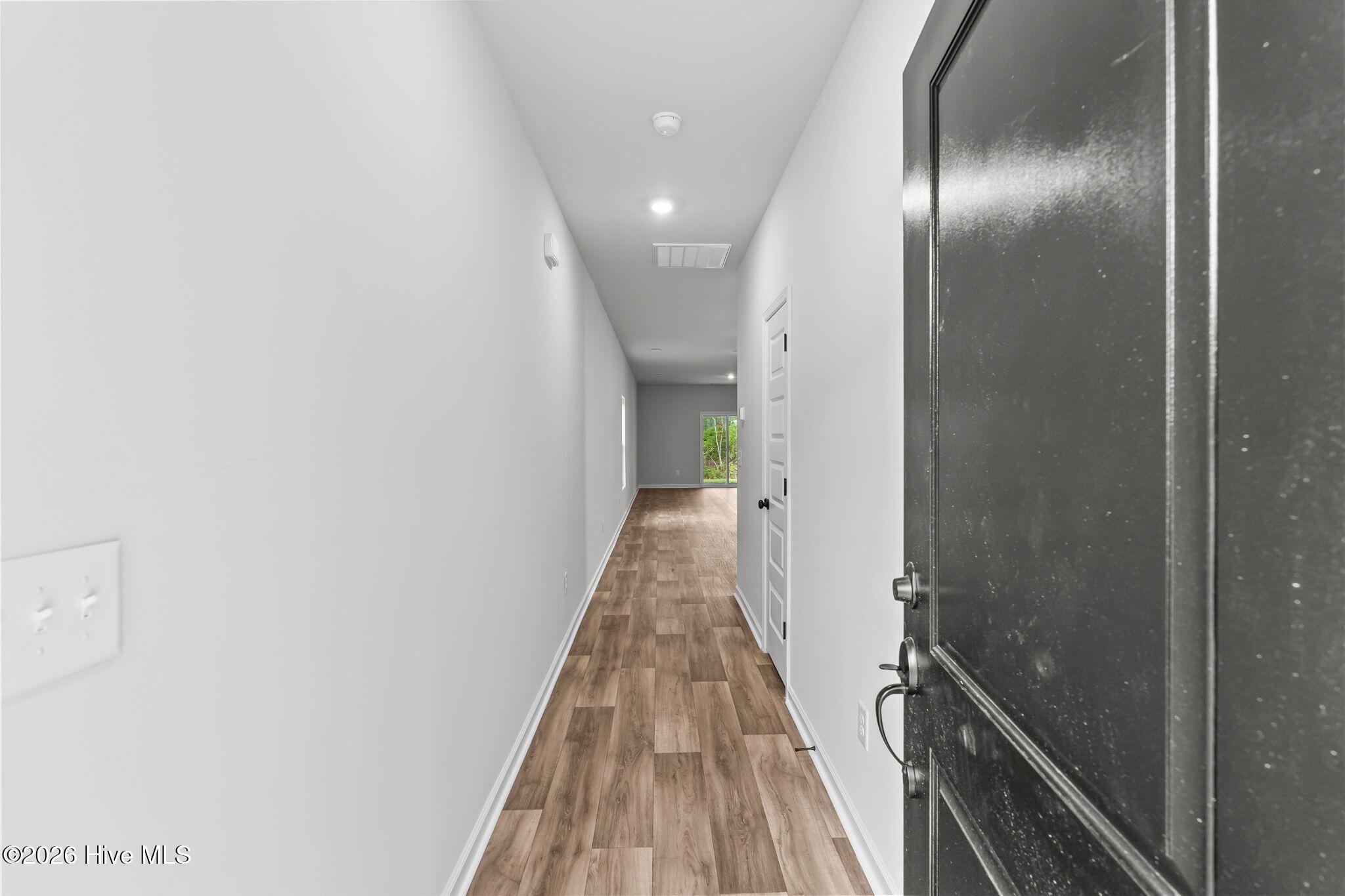 1037 Harbor Drive Property Photo 4