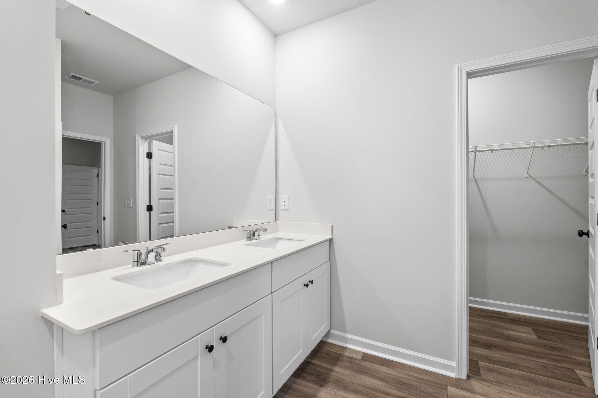 1037 Harbor Drive Property Photo 16