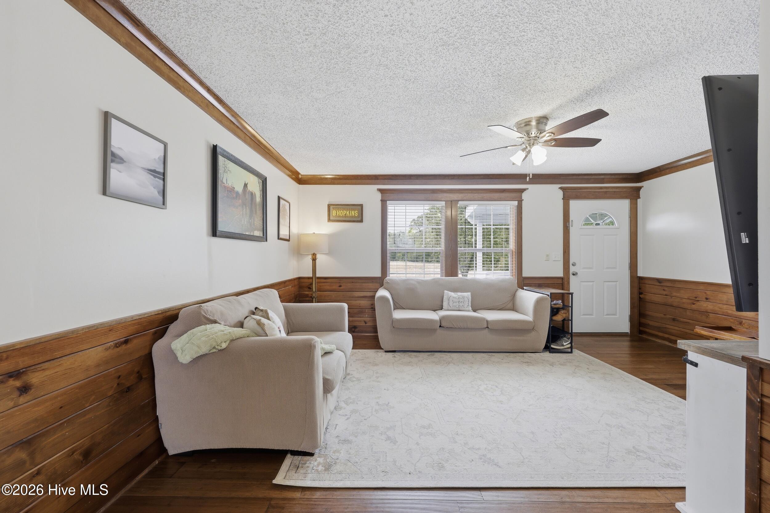 230 Lilly Road Property Photo 8