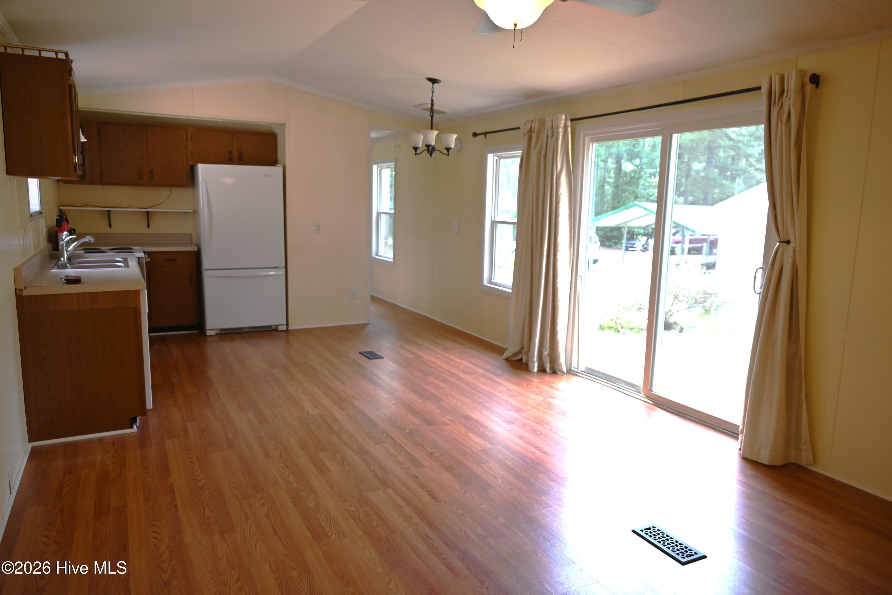 164 Short Road Property Photo 8