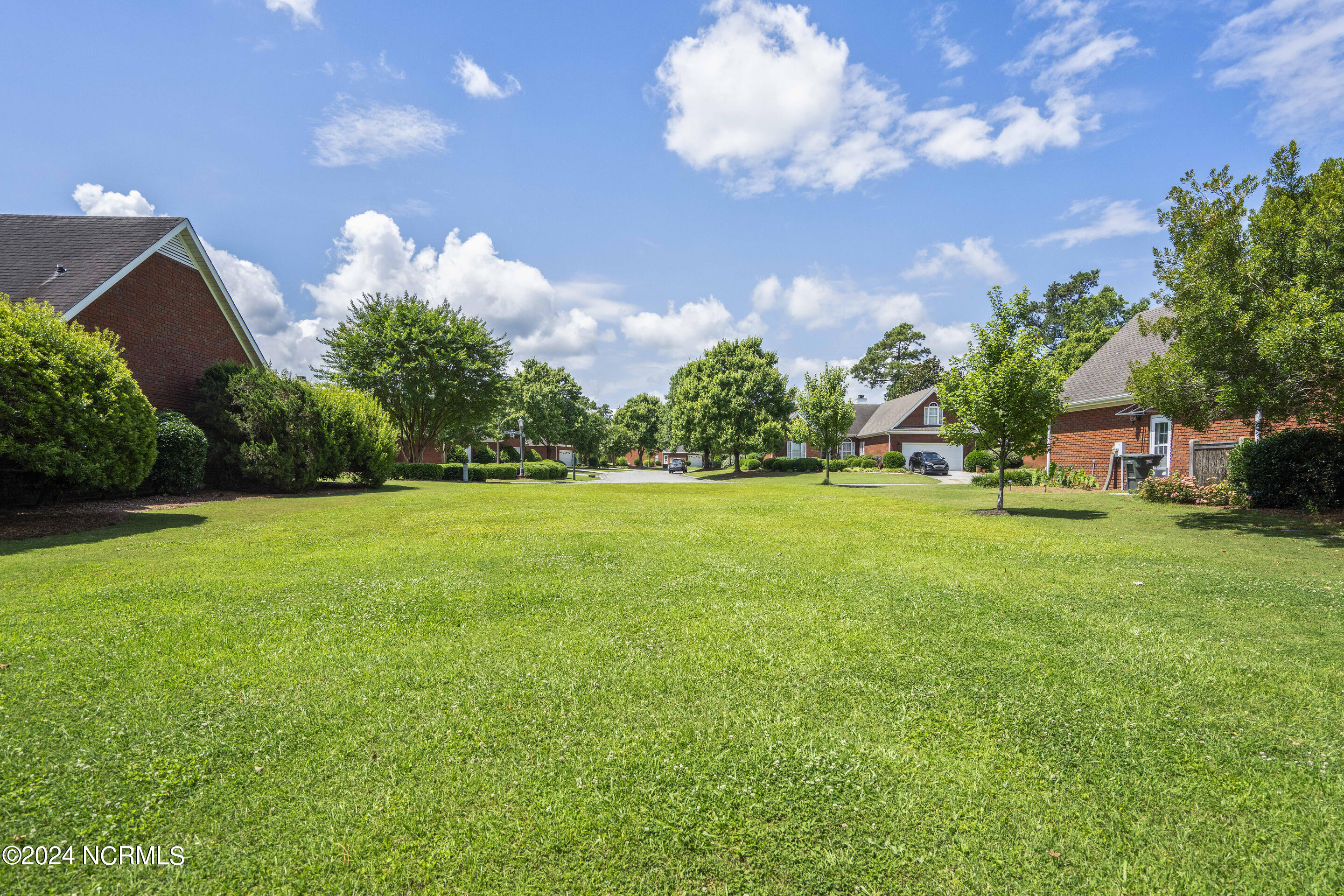 123 11 Candlewood Drive Property Photo 8
