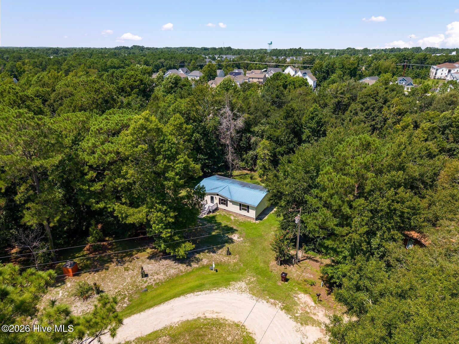 410 Pond View Circle Property Photo 16