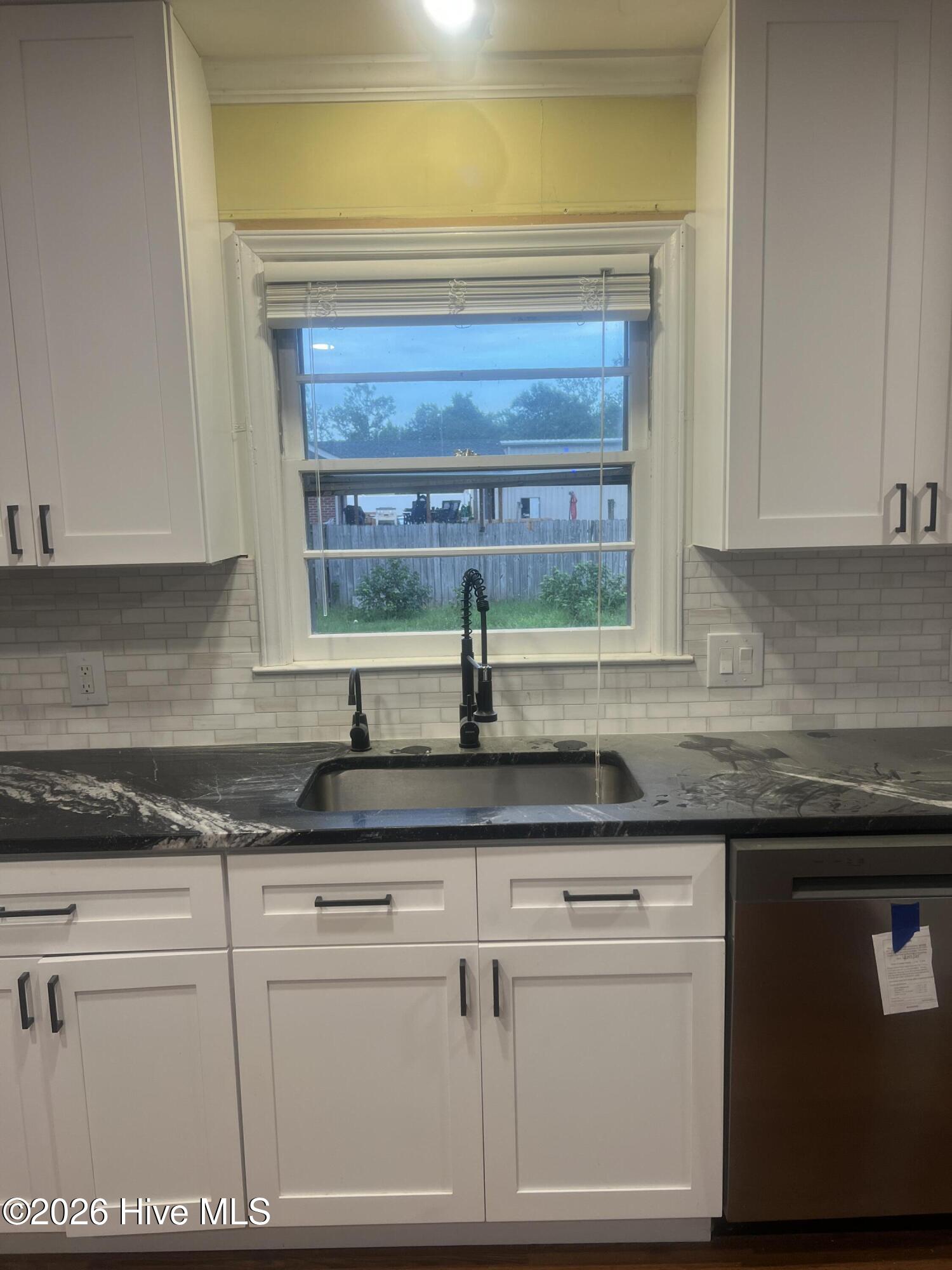 152 Fairview Road Property Photo 10