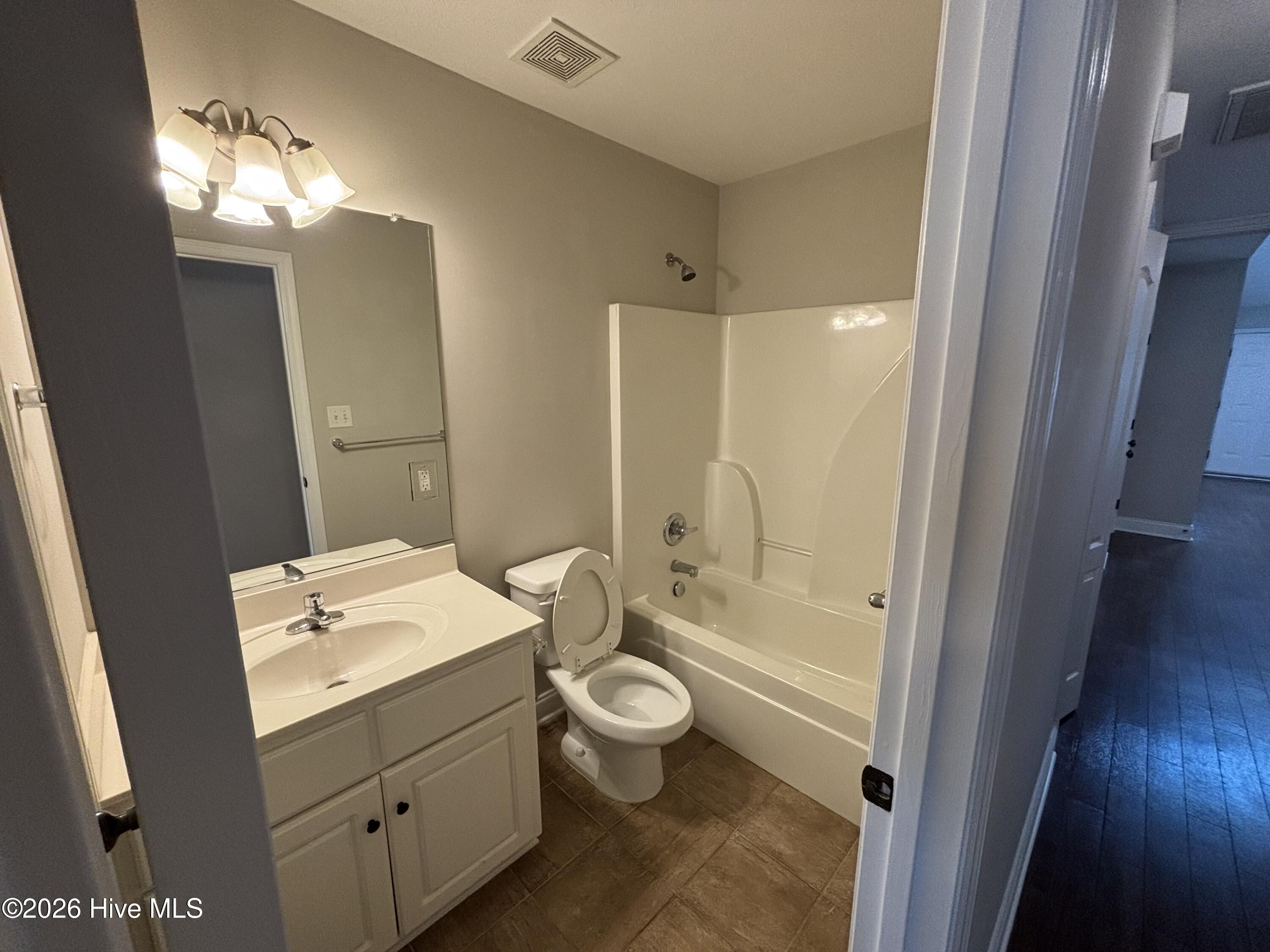 829 Bryan Circle Property Photo 5