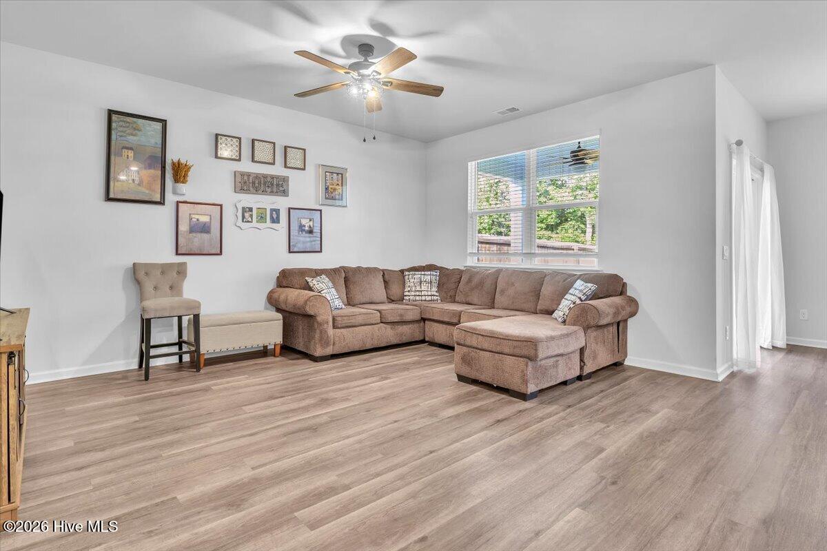 1617 Meridian Forest Drive Se Property Photo 11