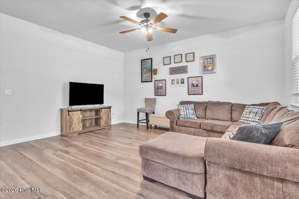 1617 Meridian Forest Drive Se Property Photo 12