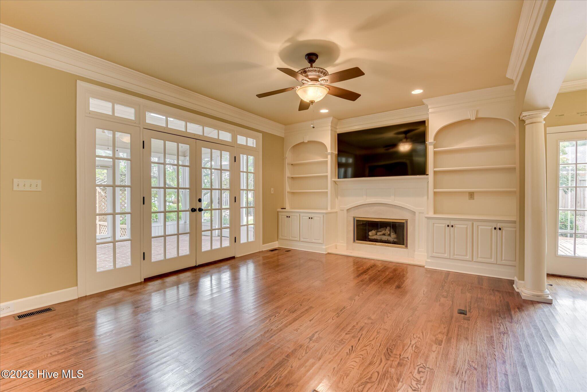 227 Post Oak Lane Property Photo 8