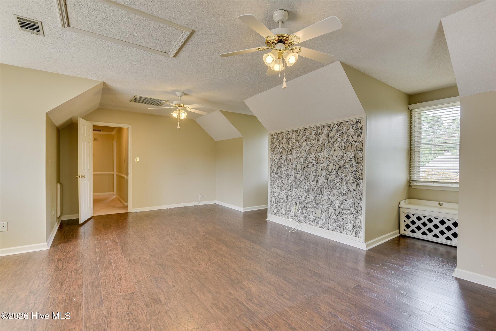 227 Post Oak Lane Property Photo 38