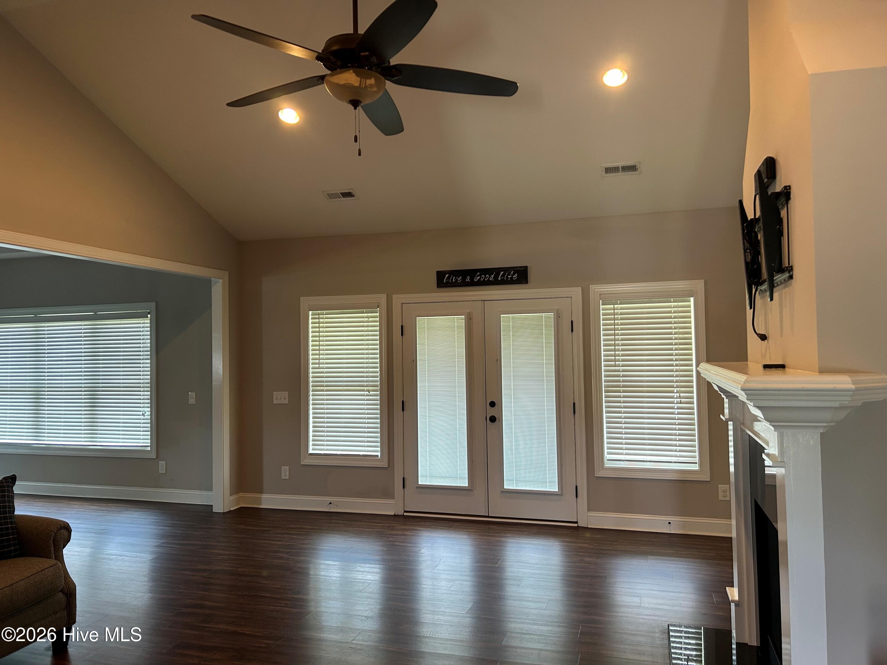 210 Beaver Dam Drive Property Photo 4