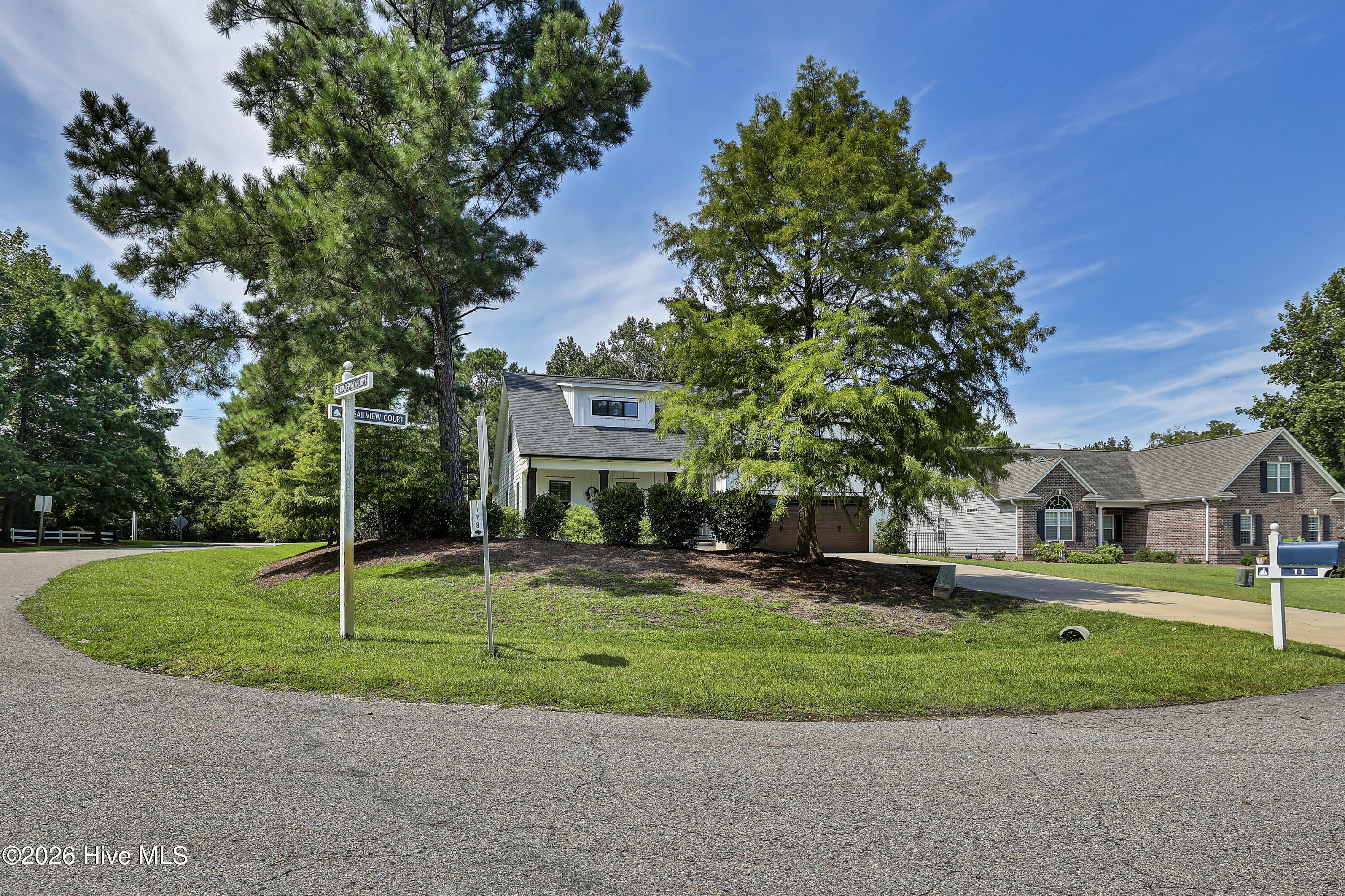 11 Sailview Court Property Photo 3