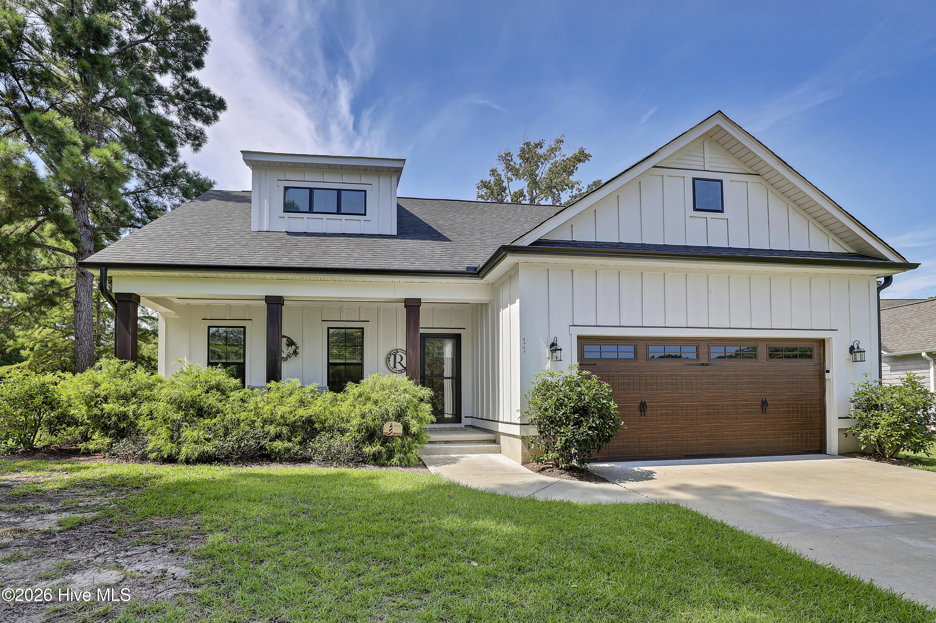 11 Sailview Court Property Photo 4