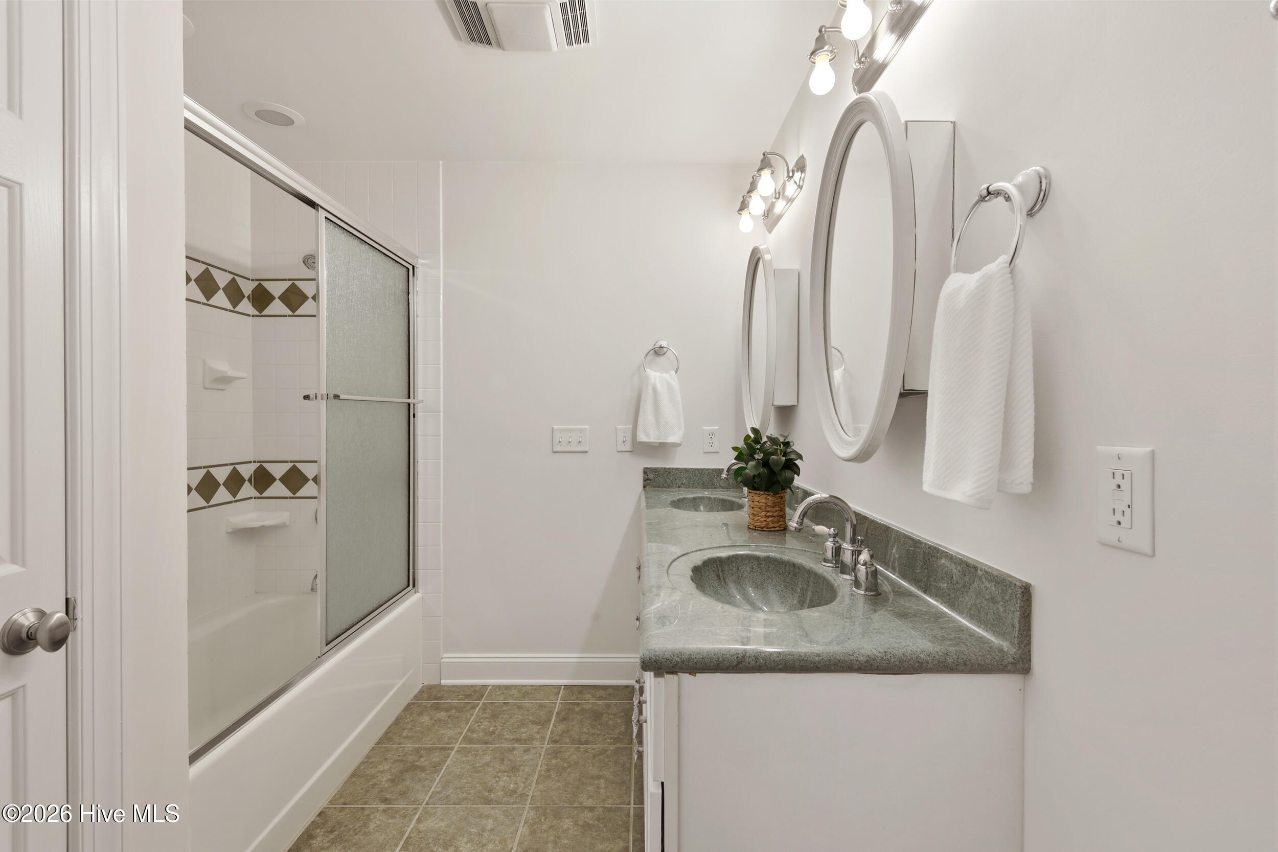 1113 Wyland Court Property Photo 42
