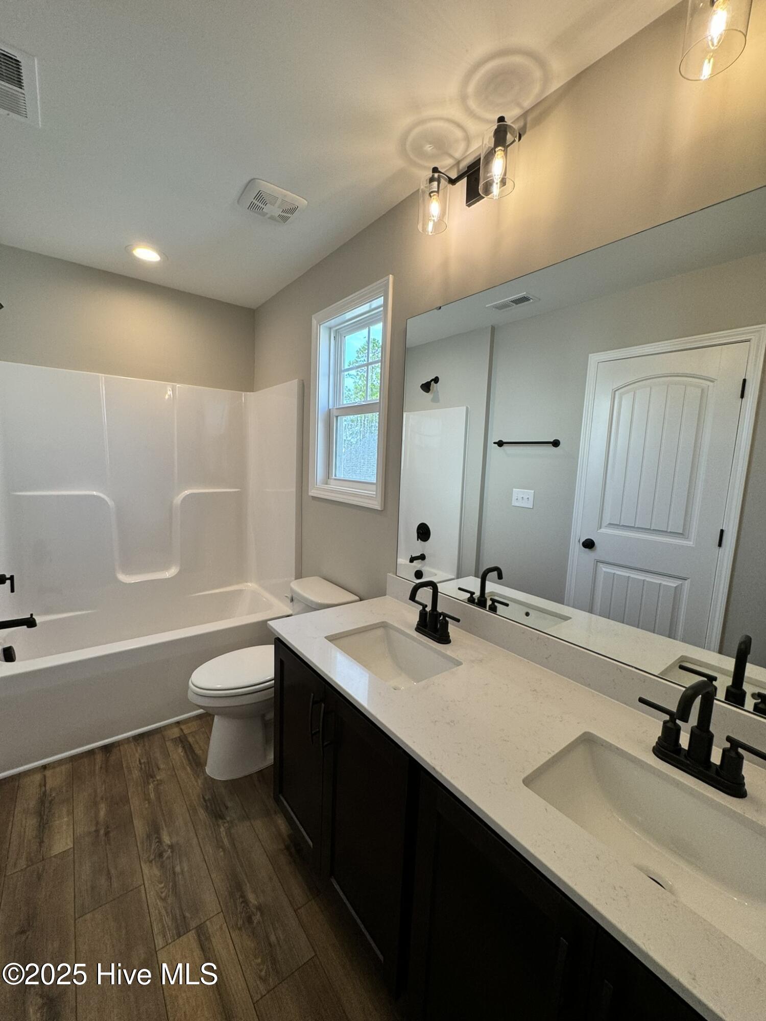 2729 Longleaf Pine Circle Property Photo 18