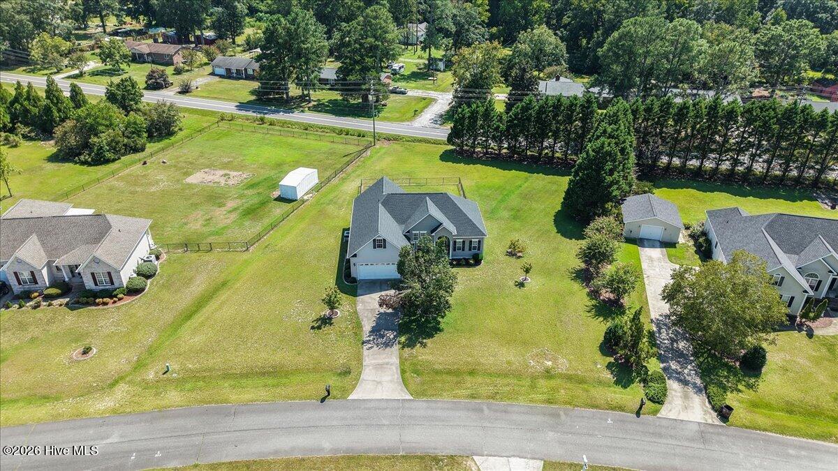 202 Mossburg Drive Property Photo 9