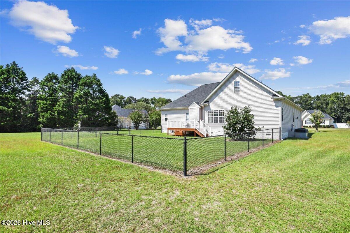 202 Mossburg Drive Property Photo 11
