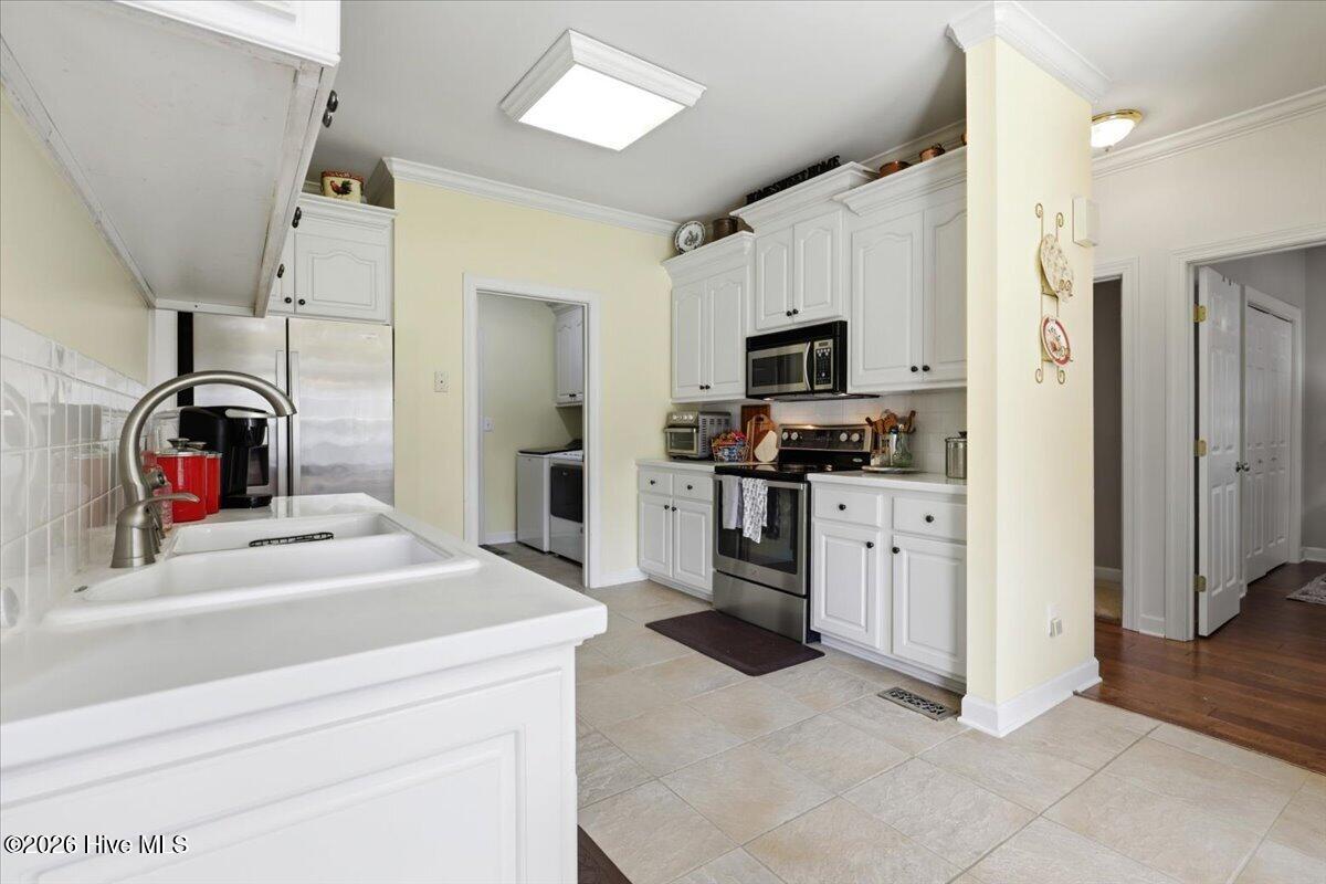 202 Mossburg Drive Property Photo 29