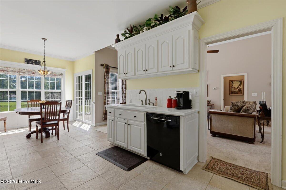 202 Mossburg Drive Property Photo 34