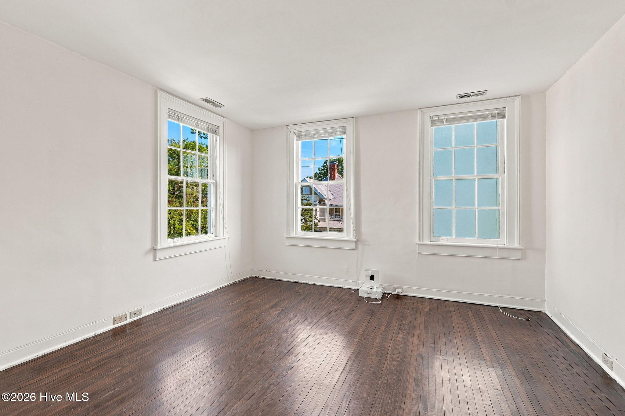 311 Johnson Street Property Photo 32