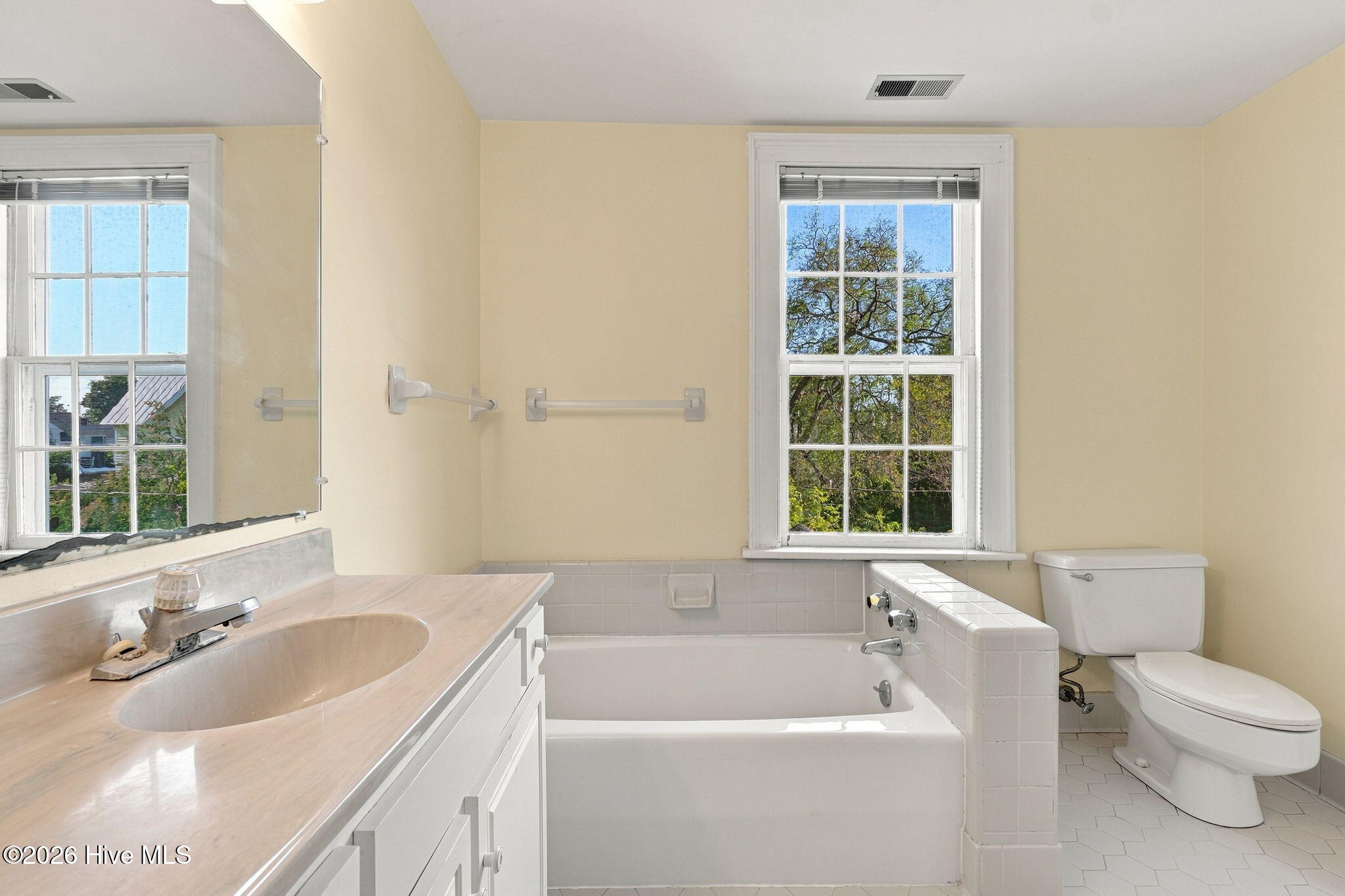 311 Johnson Street Property Photo 43