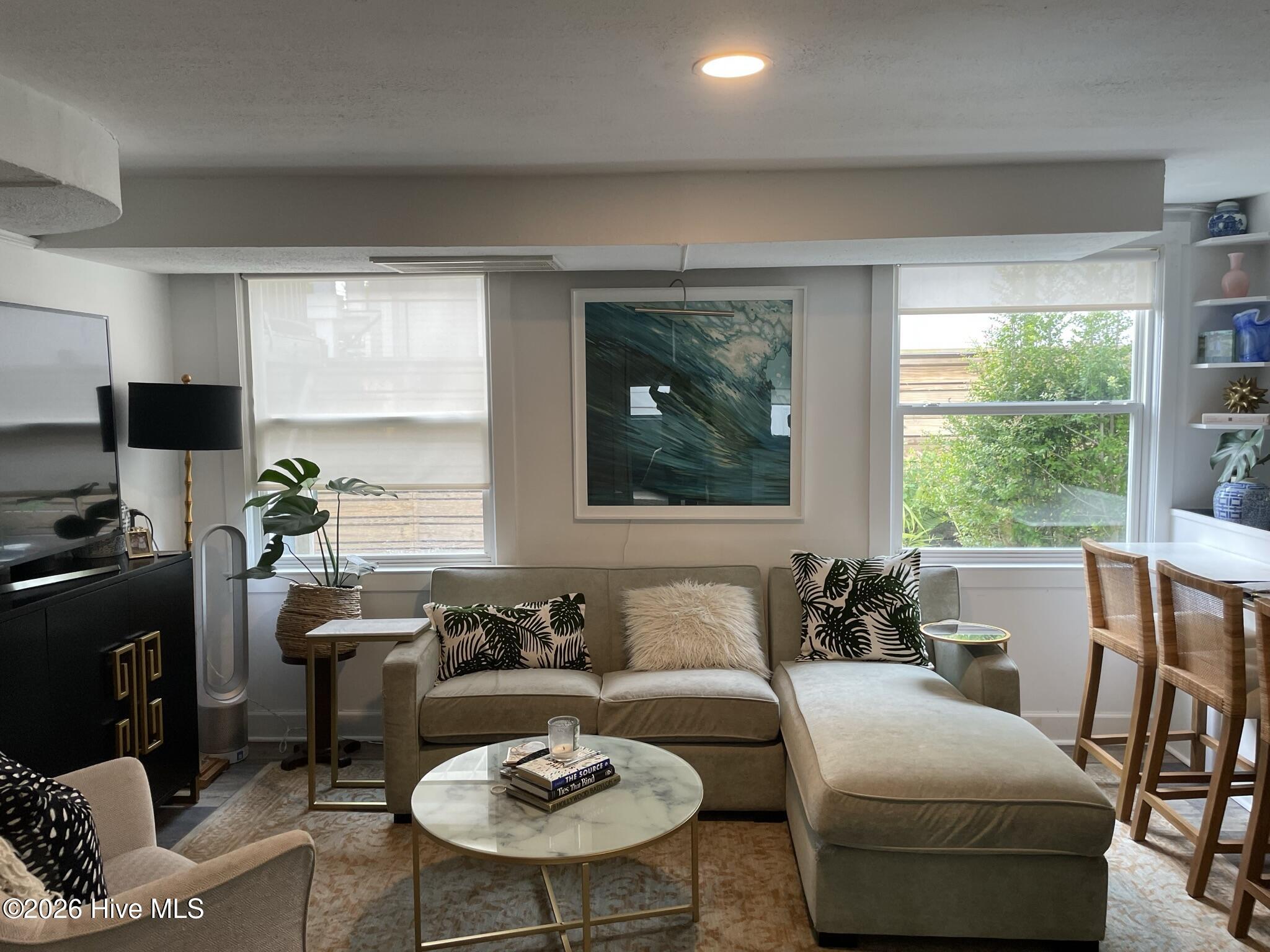 9 W Fayetteville Street Property Photo 7