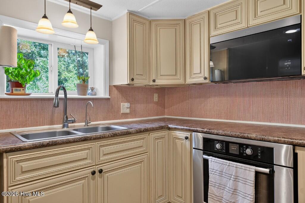 405 Sand Ridge Road Property Photo 5