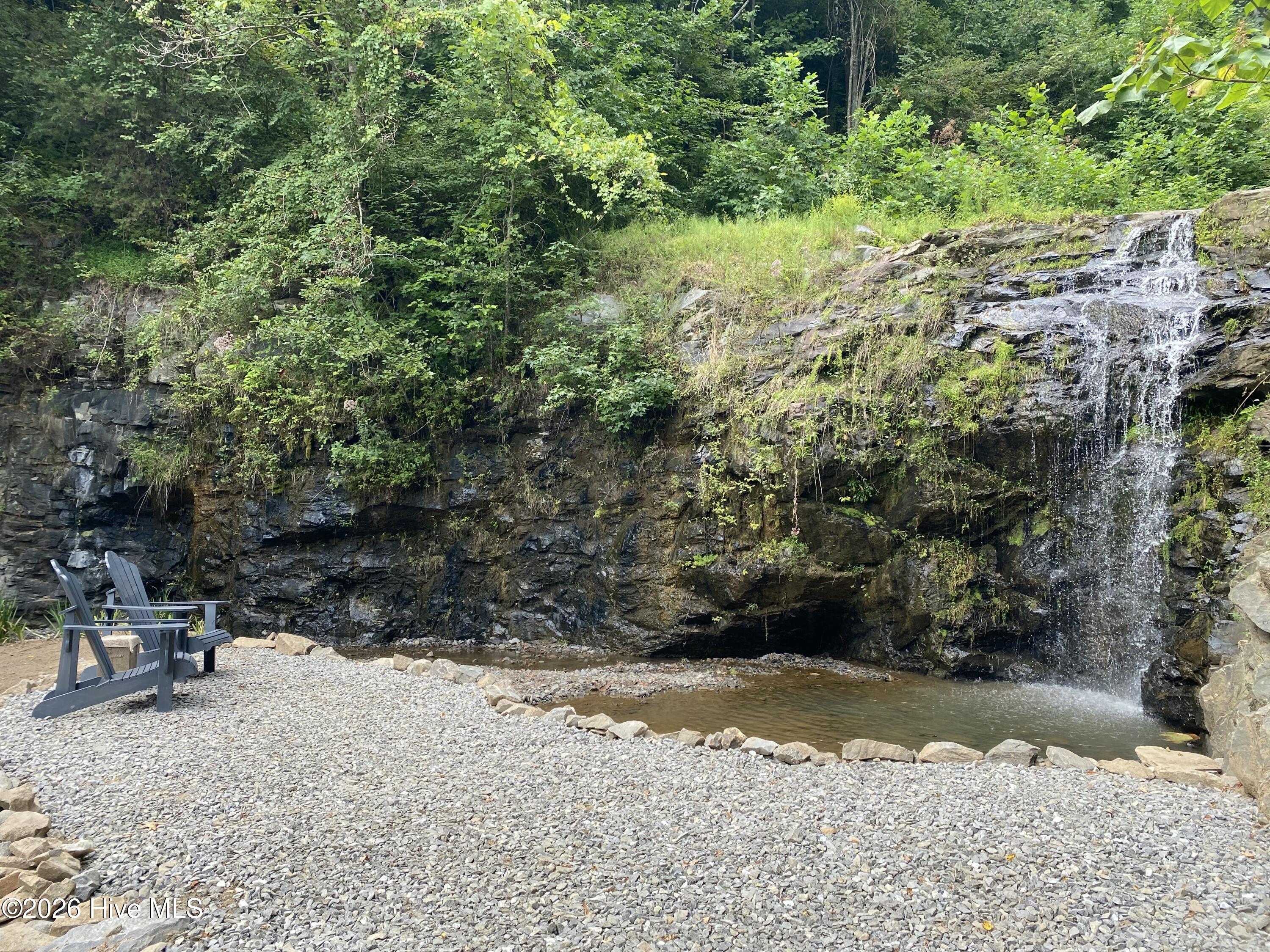00 Noble Mountain Landing Property Photo 4