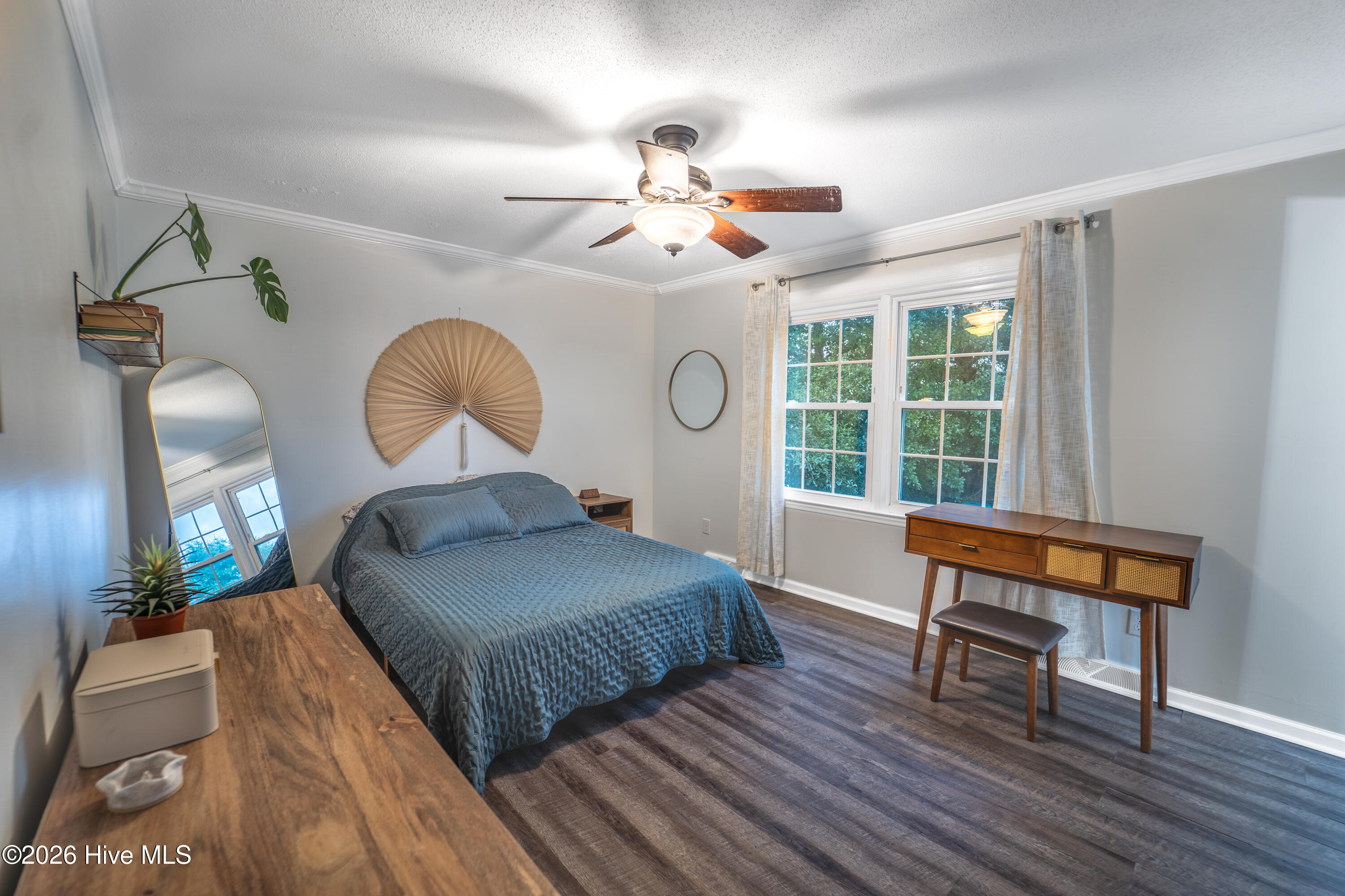 712 Yulan Drive Property Photo 12