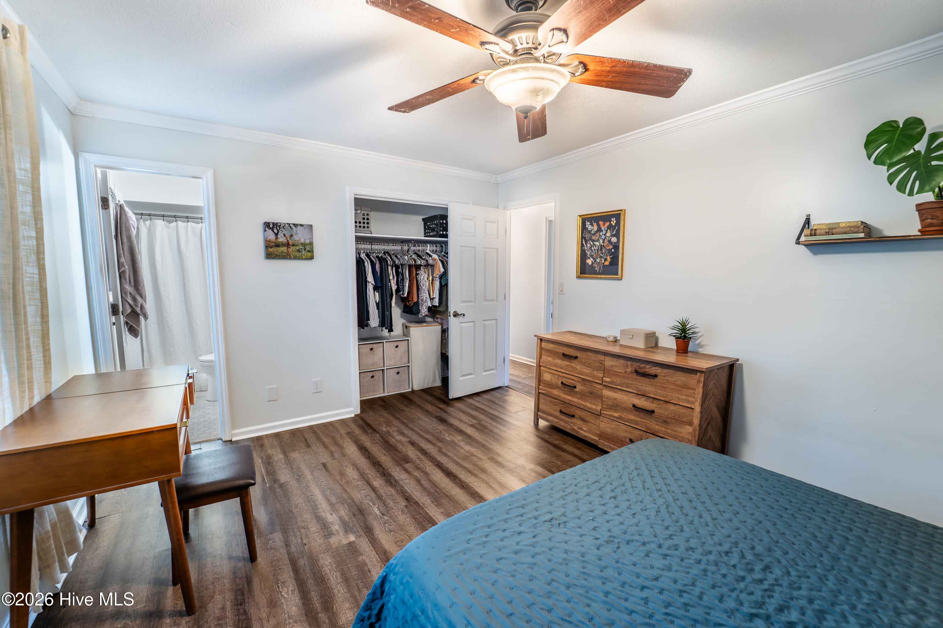 712 Yulan Drive Property Photo 13