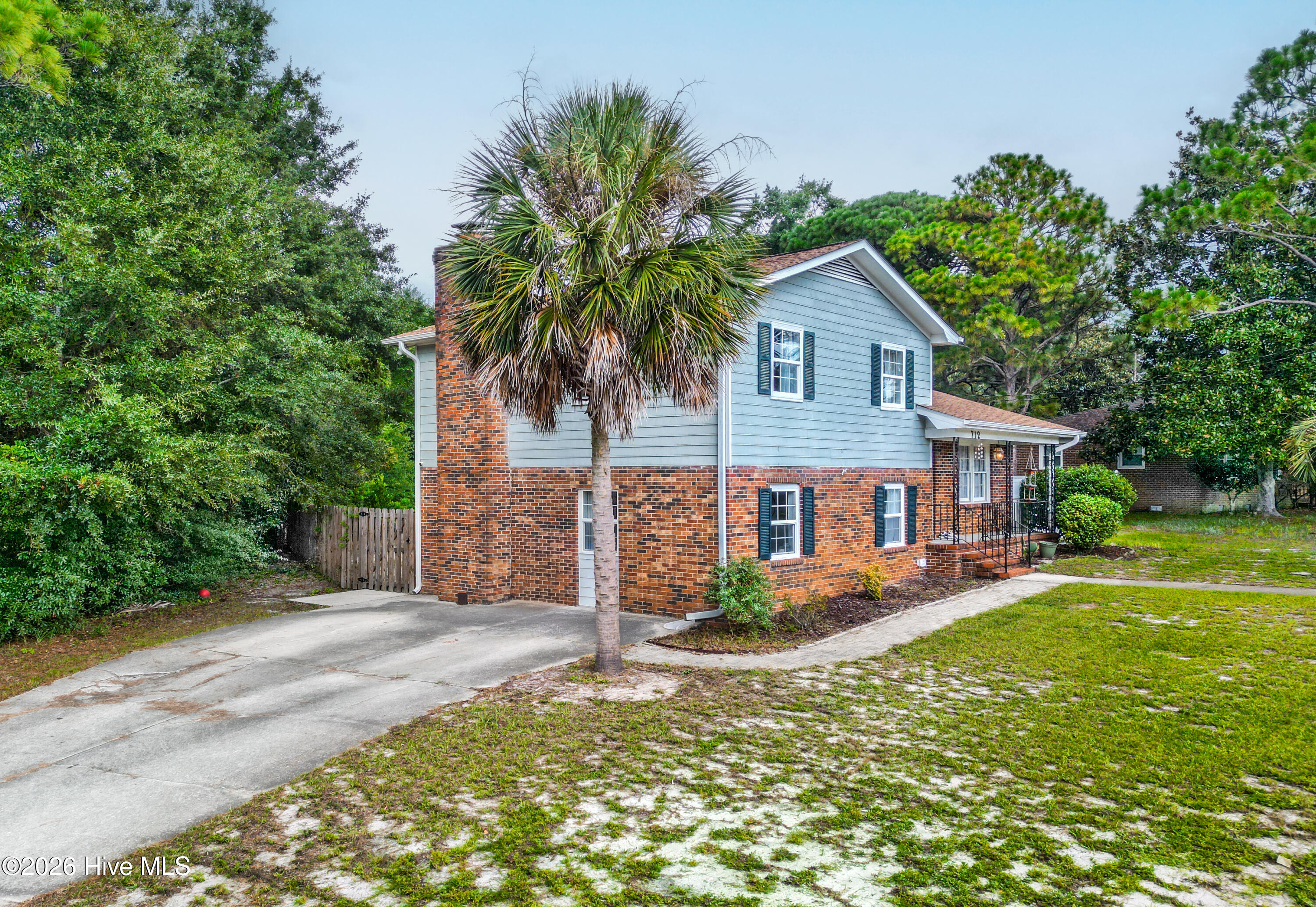 712 Yulan Drive Property Photo 26