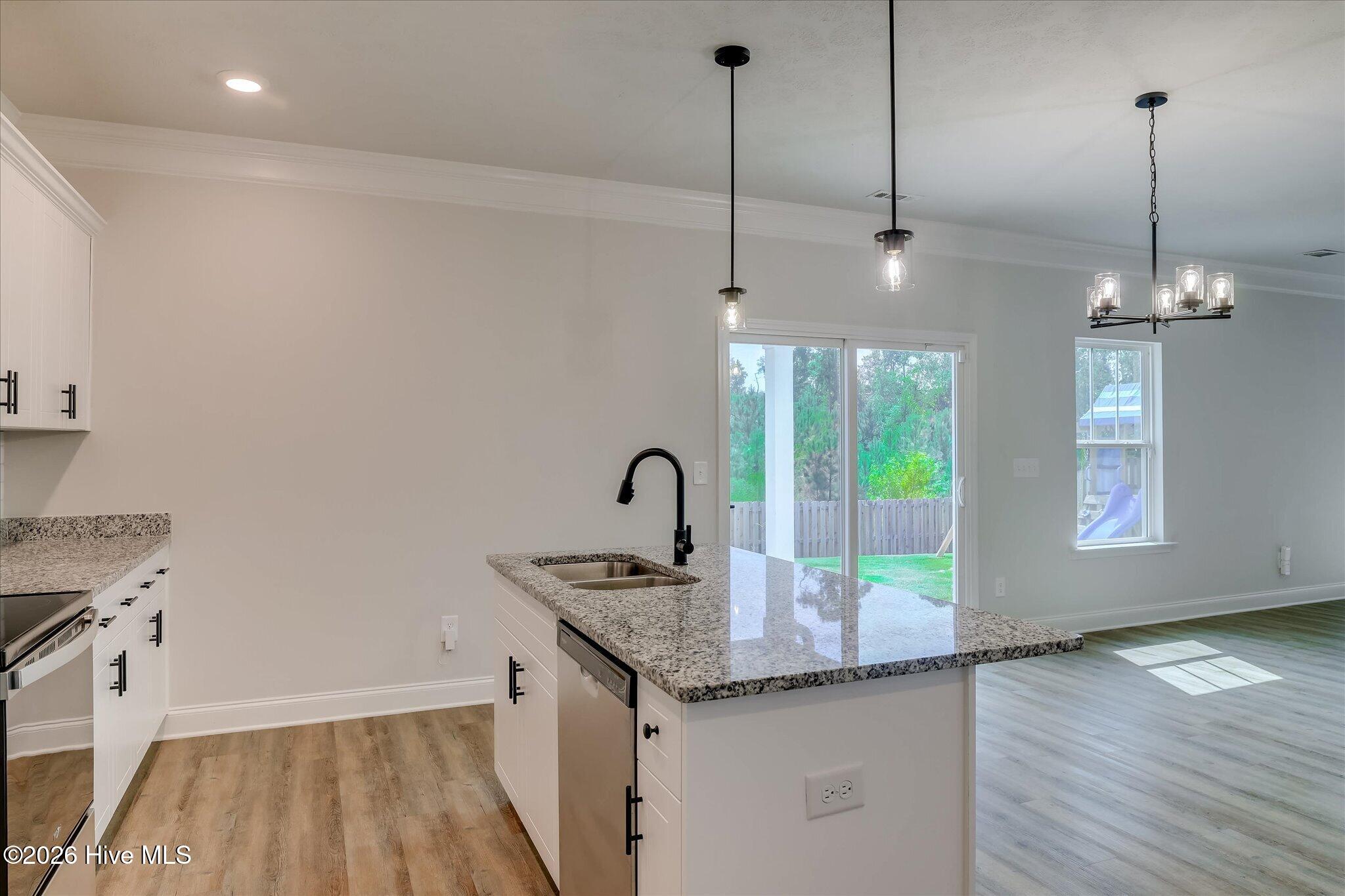 4039 Cottingham Way Property Photo 17