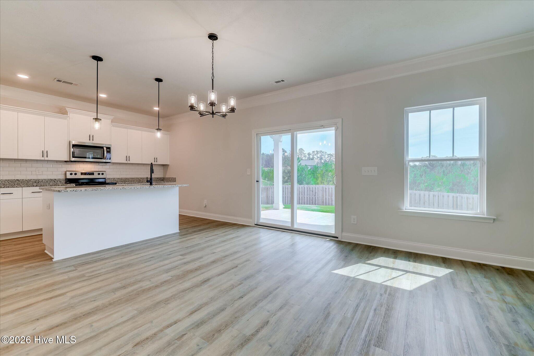 4039 Cottingham Way Property Photo 19