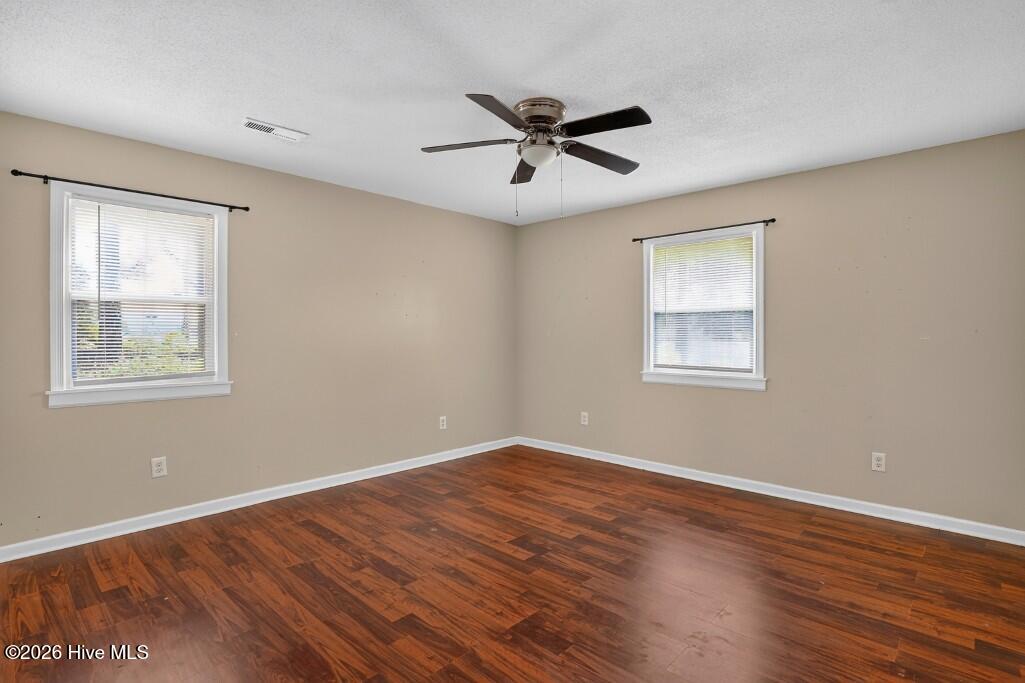 2400 N Hills Drive Property Photo 10