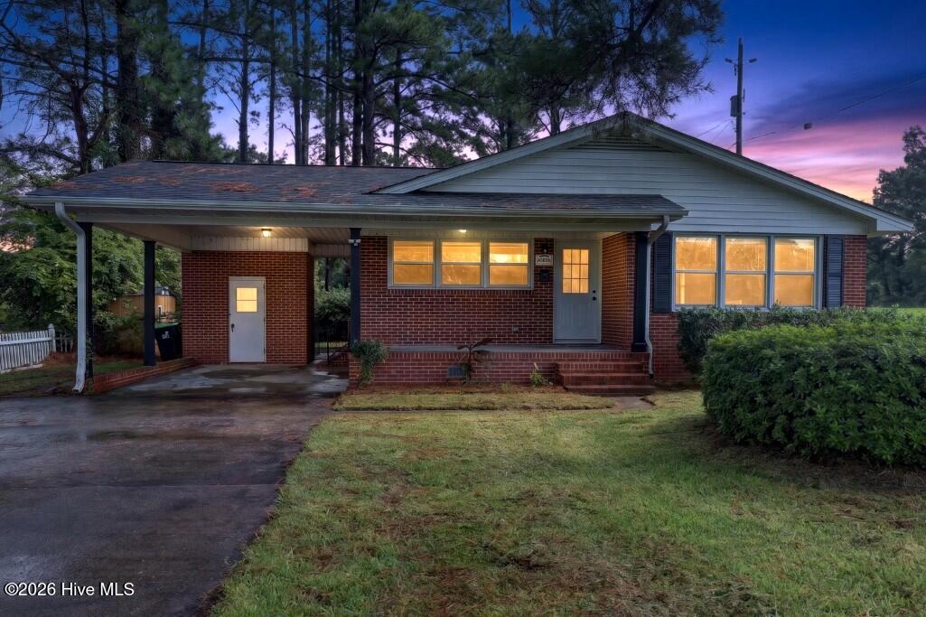 2400 N Hills Drive Property Photo 26