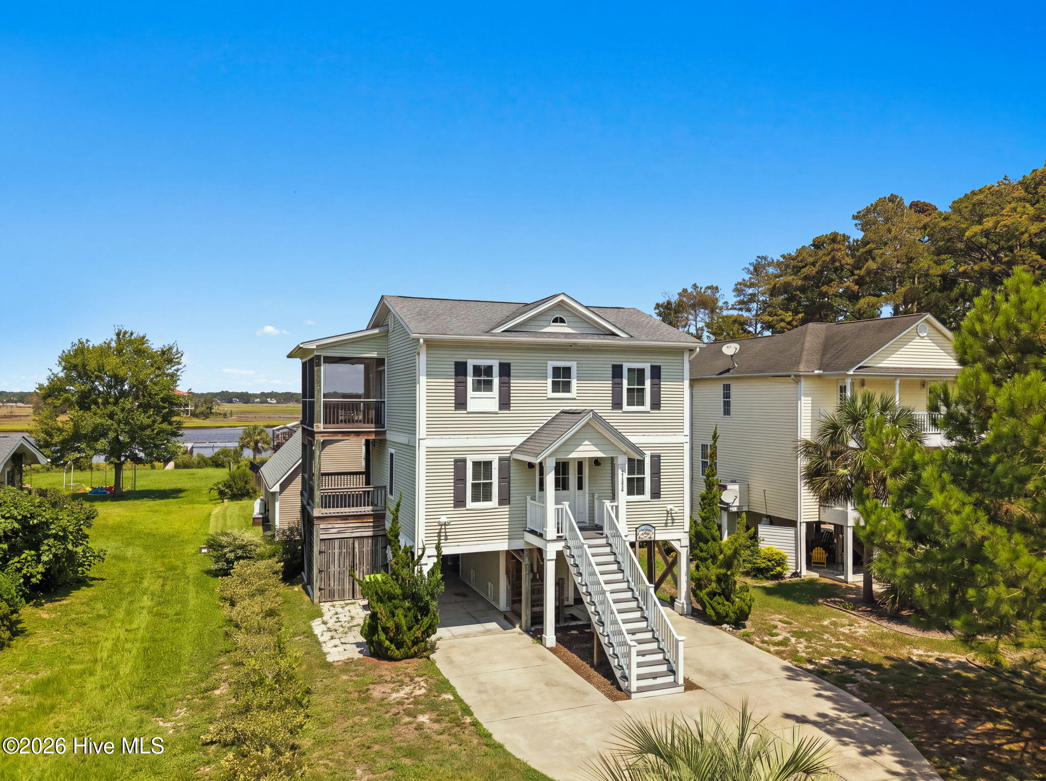 5106 E Yacht Drive Property Photo 2