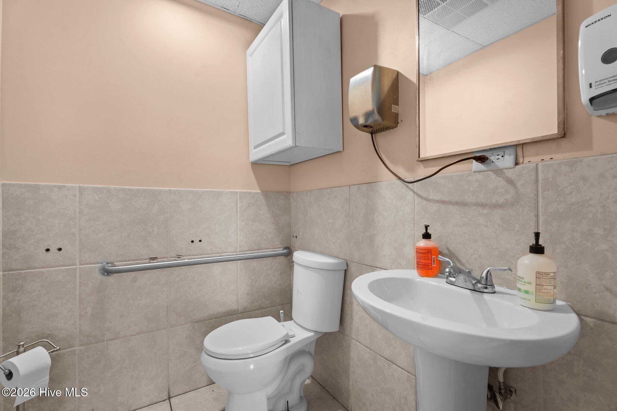 2902 Central Heights Road D Property Photo 5