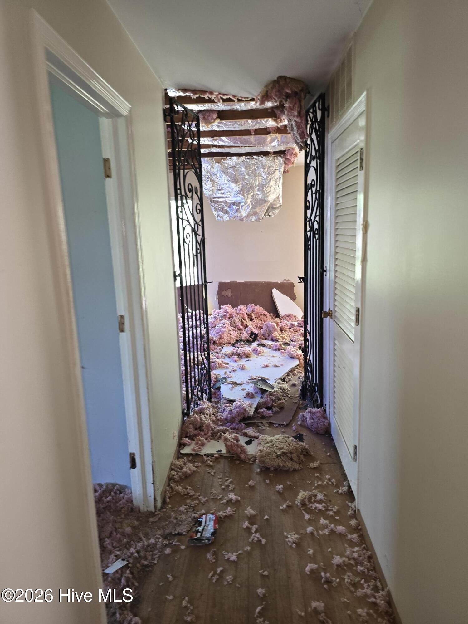 3601 Jamaica Drive Property Photo 6
