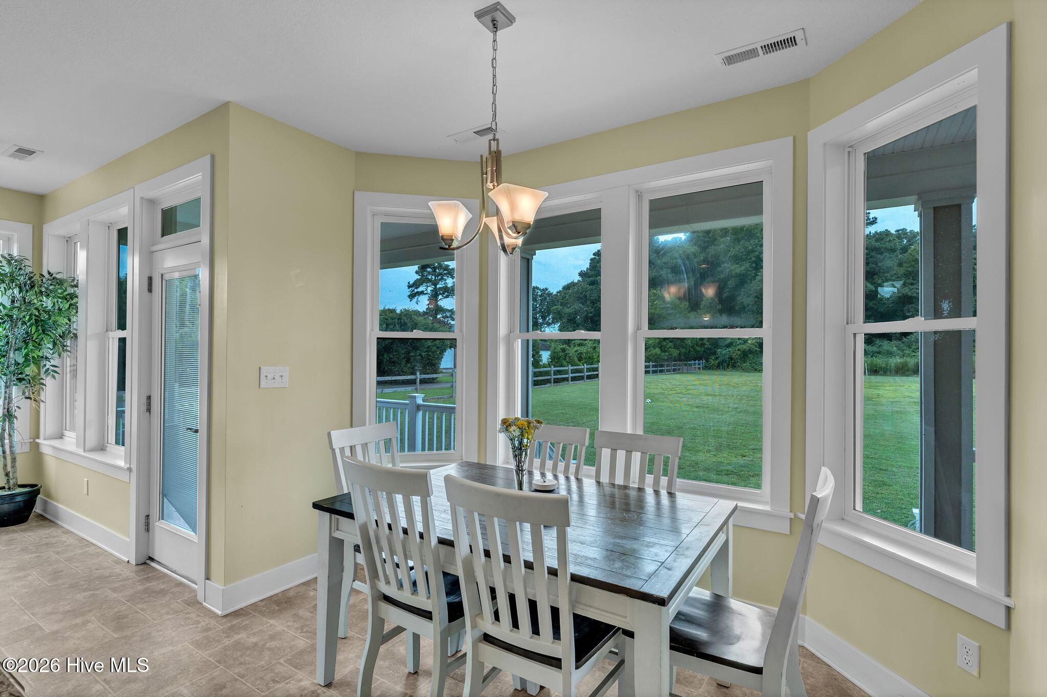 166 Blackfoot Road Property Photo 28