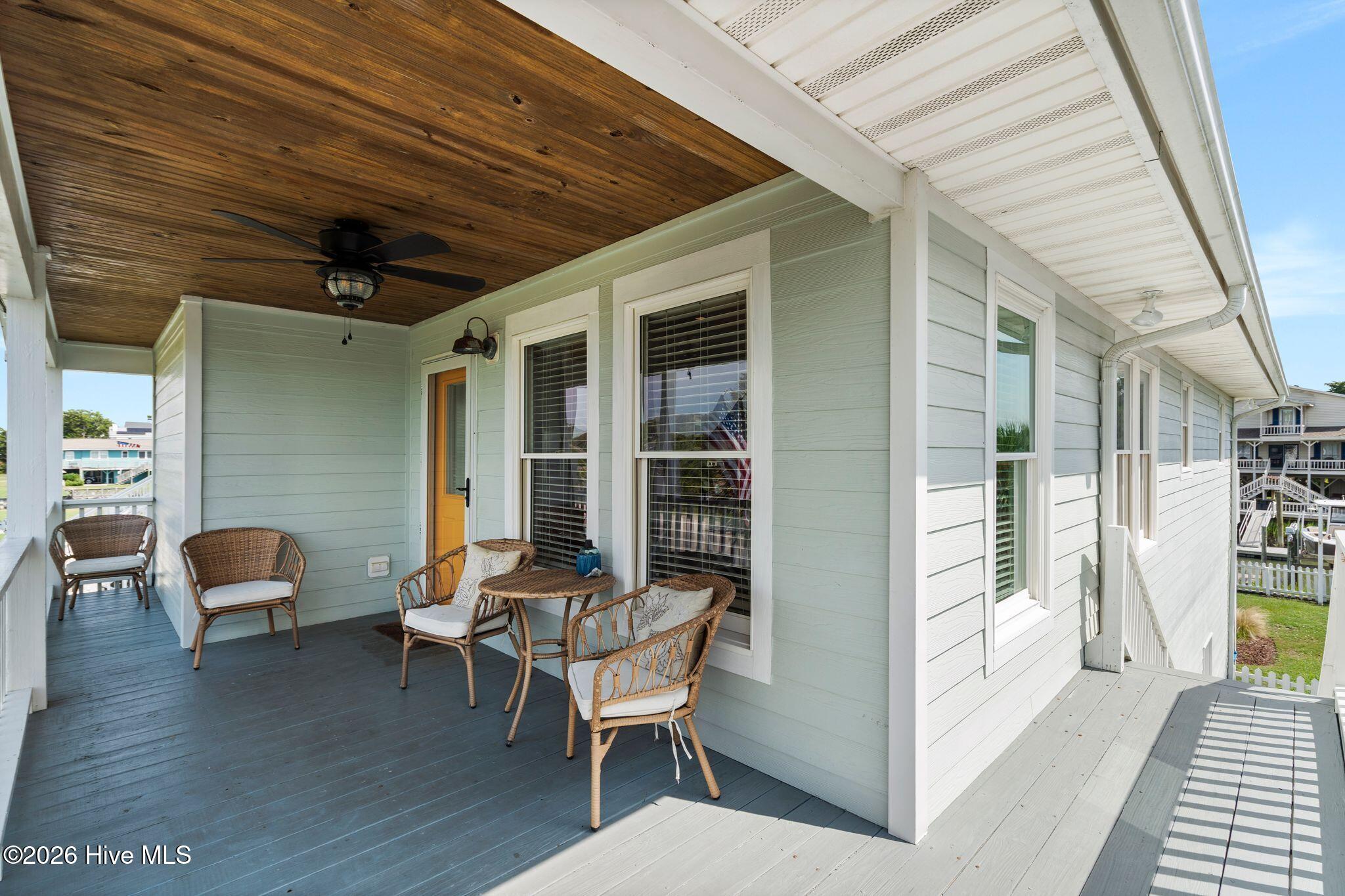 186 Sailfish Drive Property Photo 8