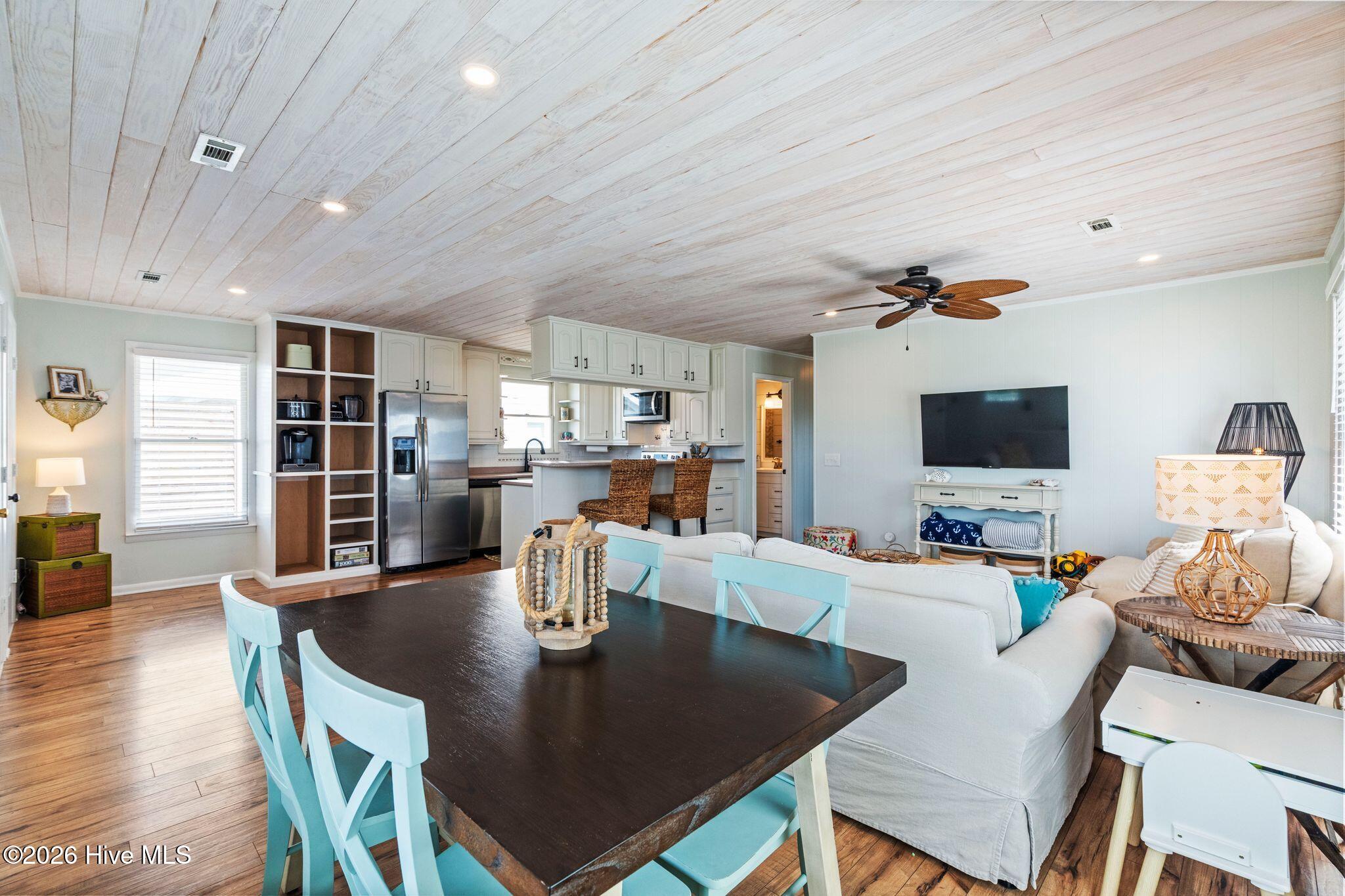 186 Sailfish Drive Property Photo 17