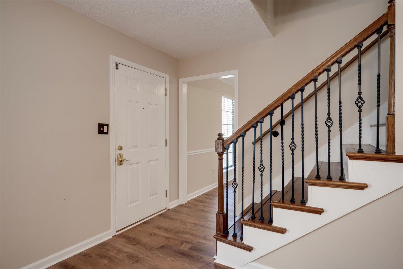 2214 Pleasant Drive Property Photo 4