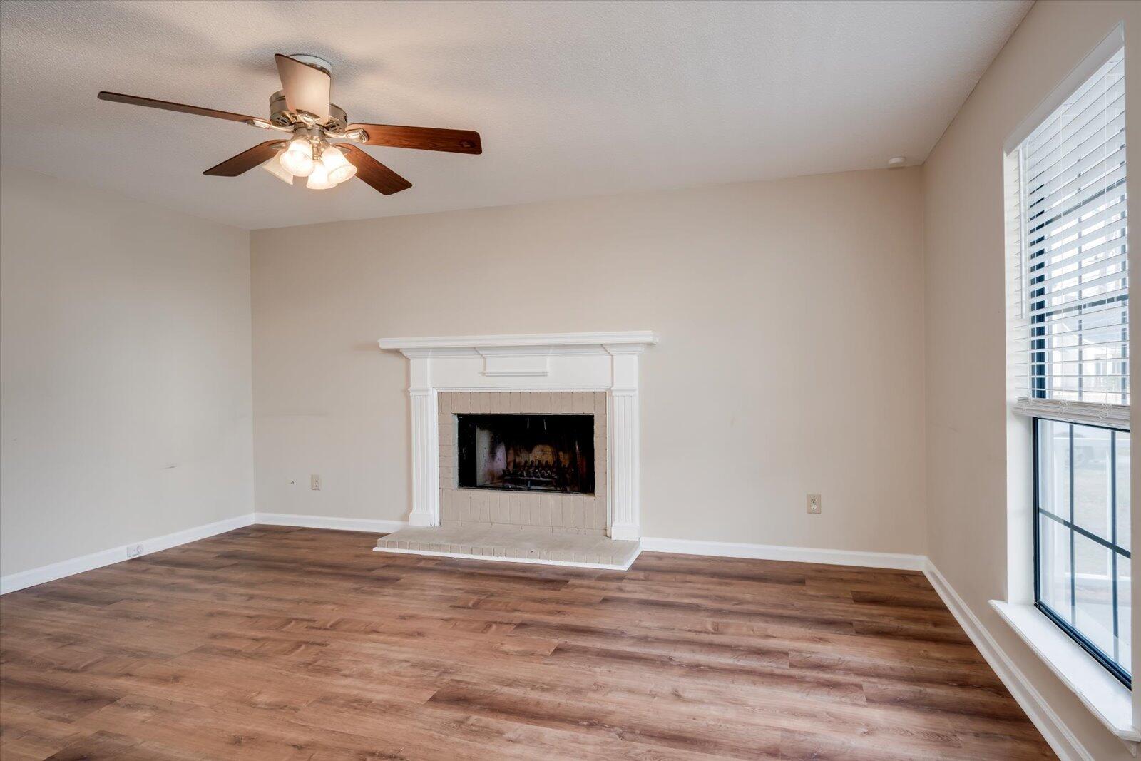2214 Pleasant Drive Property Photo 5