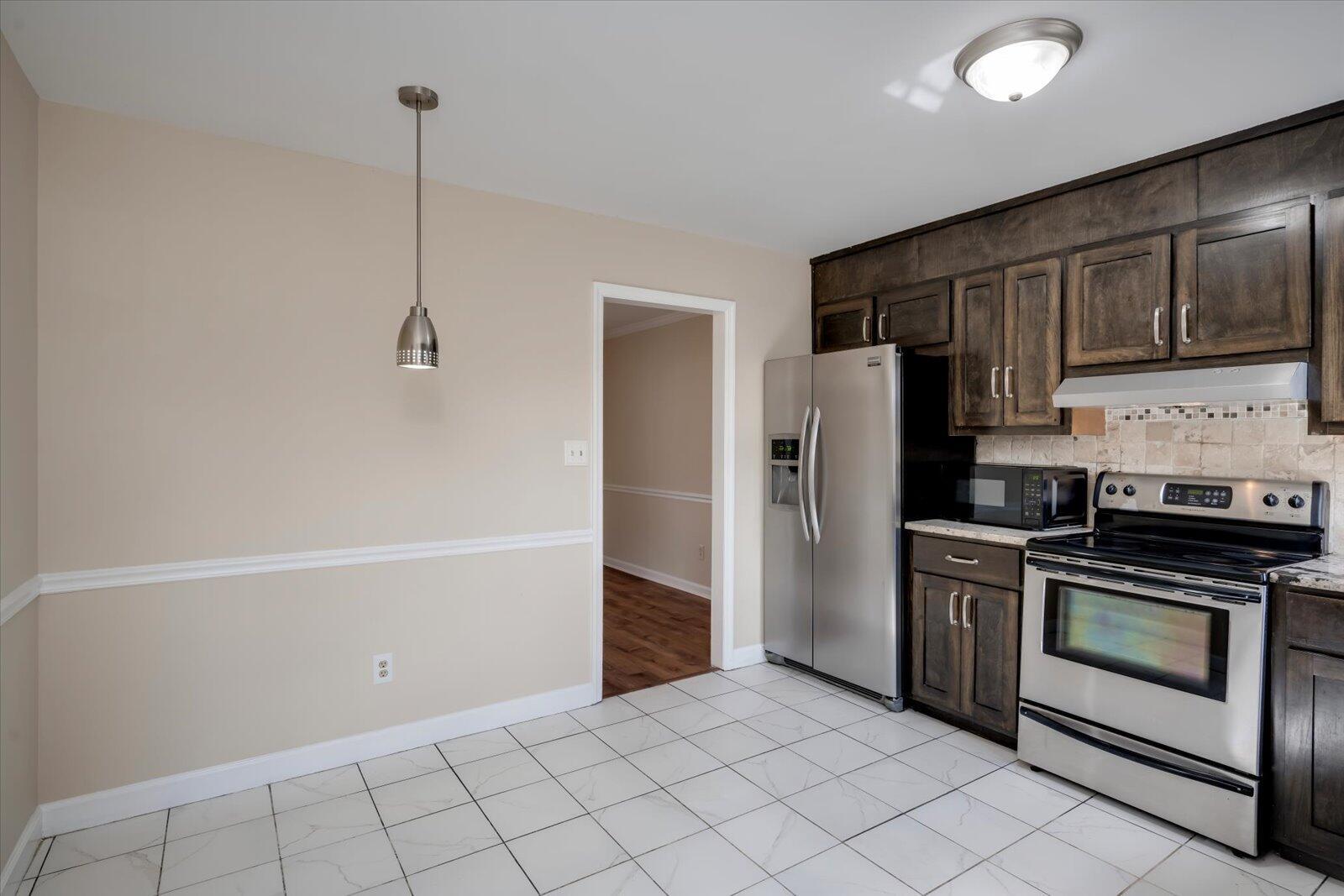 2214 Pleasant Drive Property Photo 13