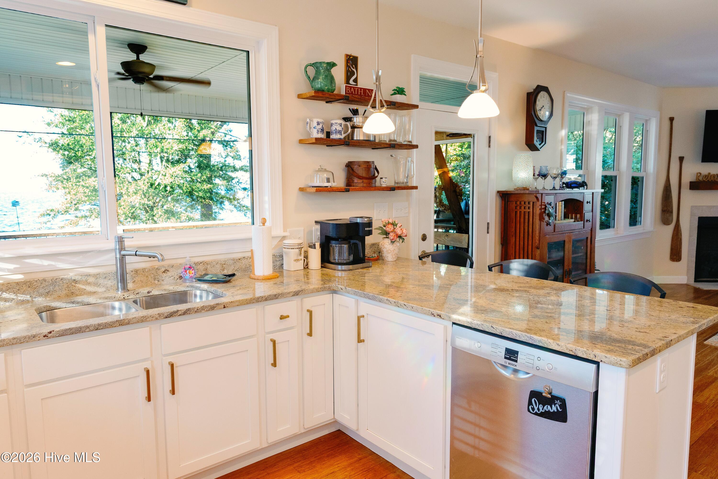 998 Bayview Road Property Photo 12