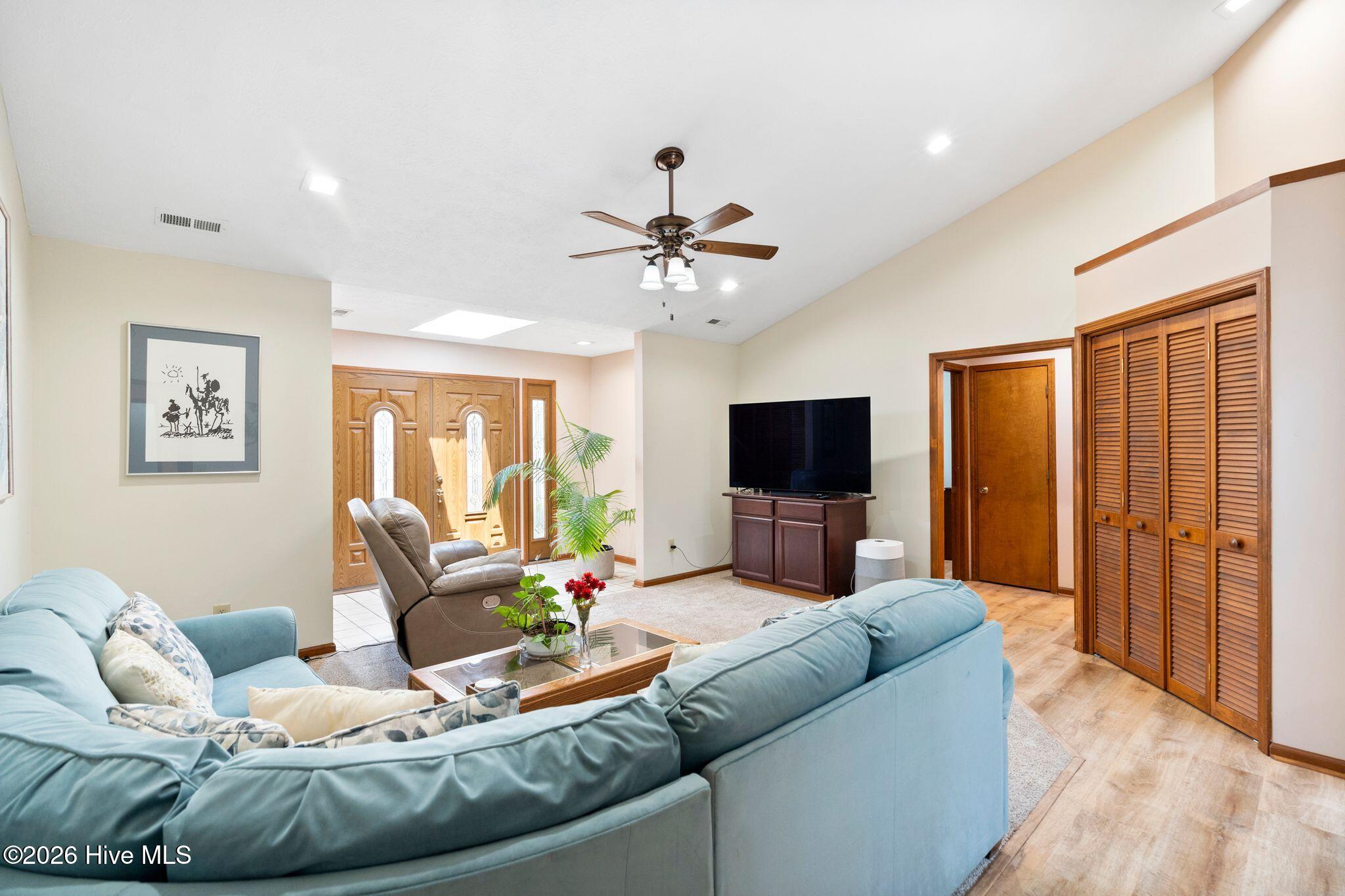 6 Sage Court Property Photo 16