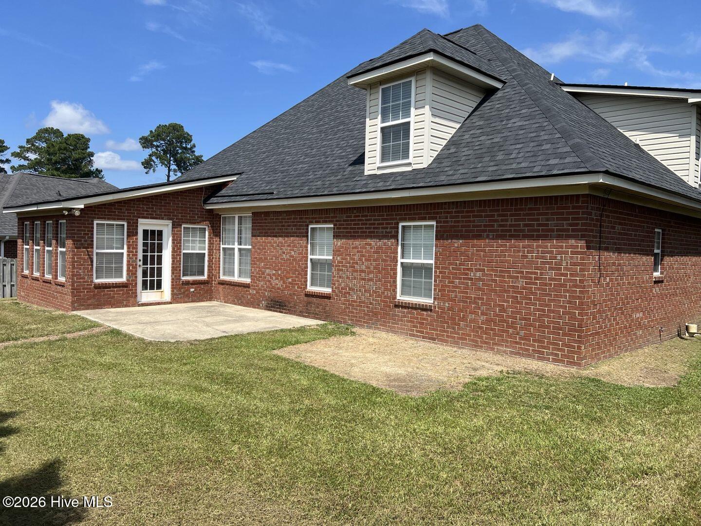 7617 Senators Ridge Drive Property Photo 4